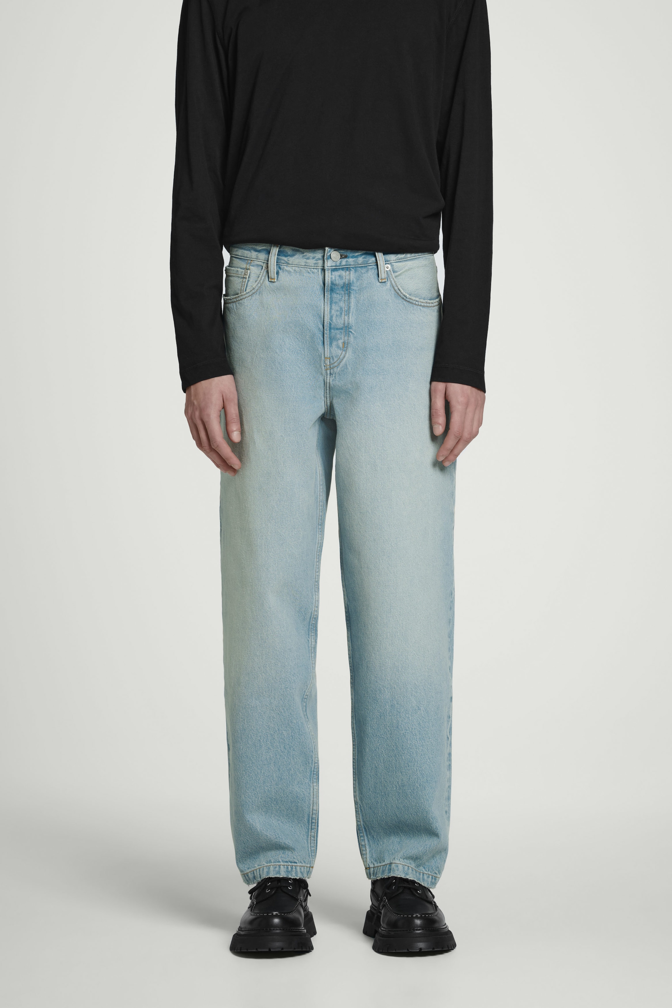 DOME STRAIGHT-LEG JEANS