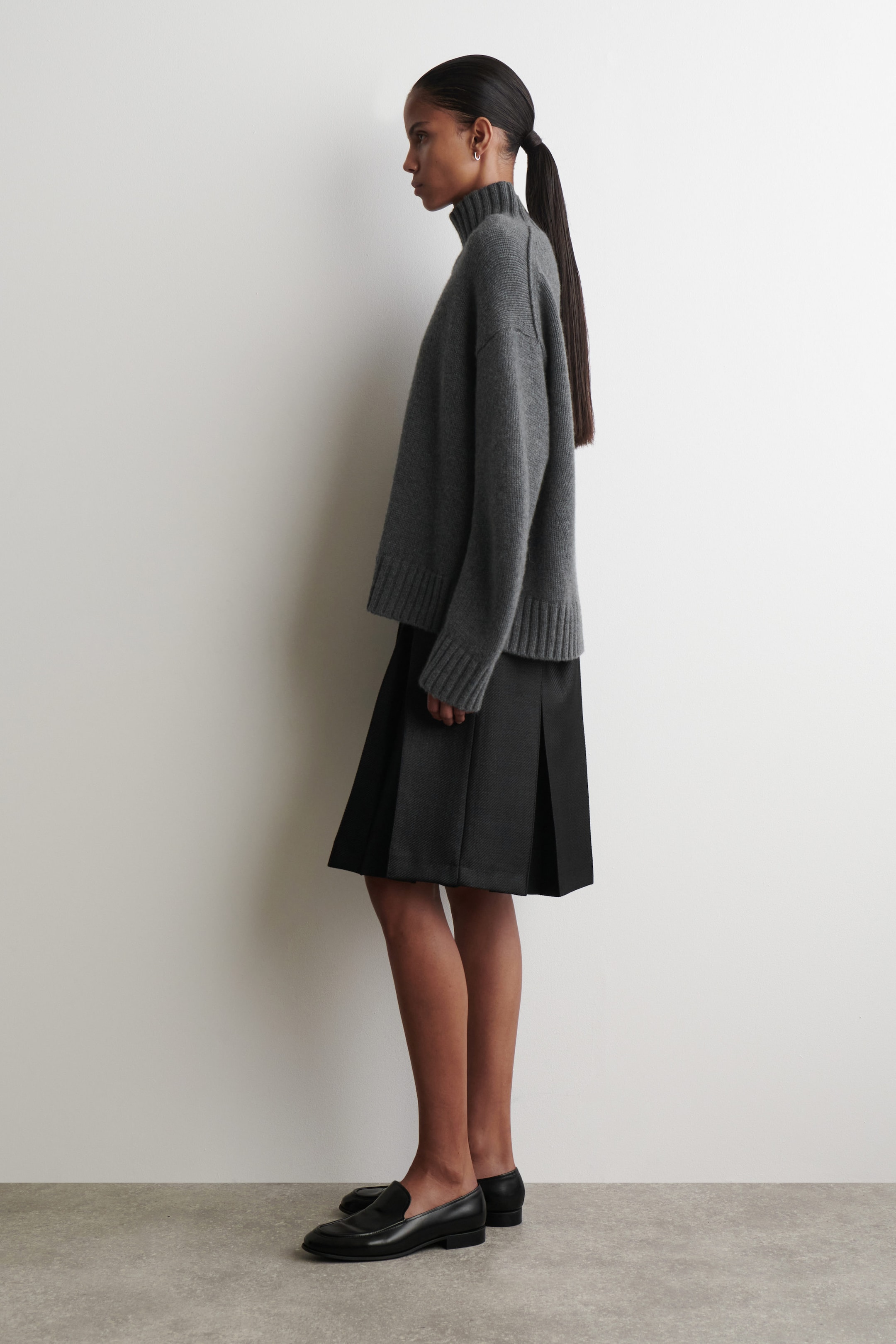 PLEATED WOOL-BLEND SKIRT