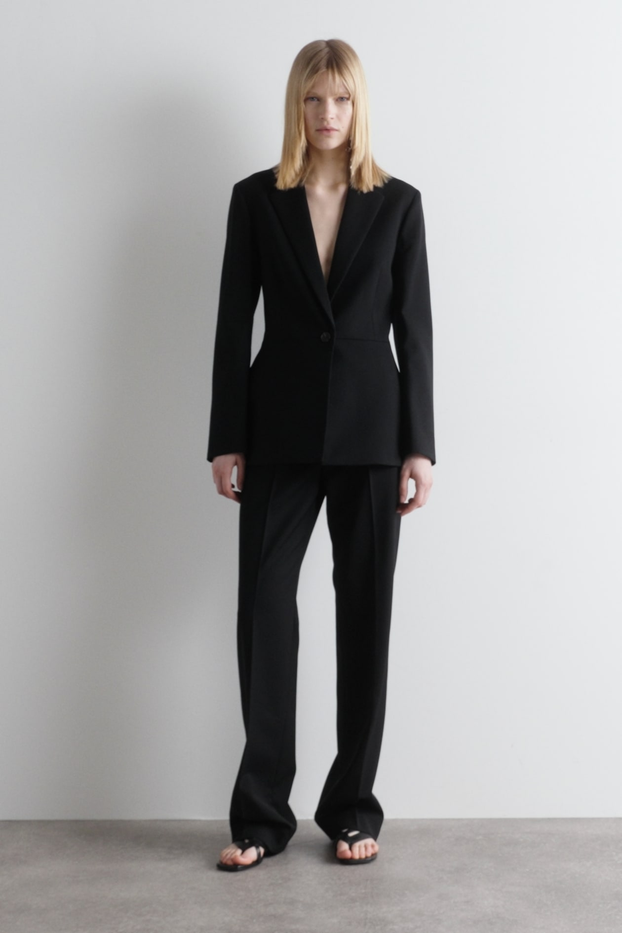 TAILORED WOOL SLIM-LEG TROUSERS