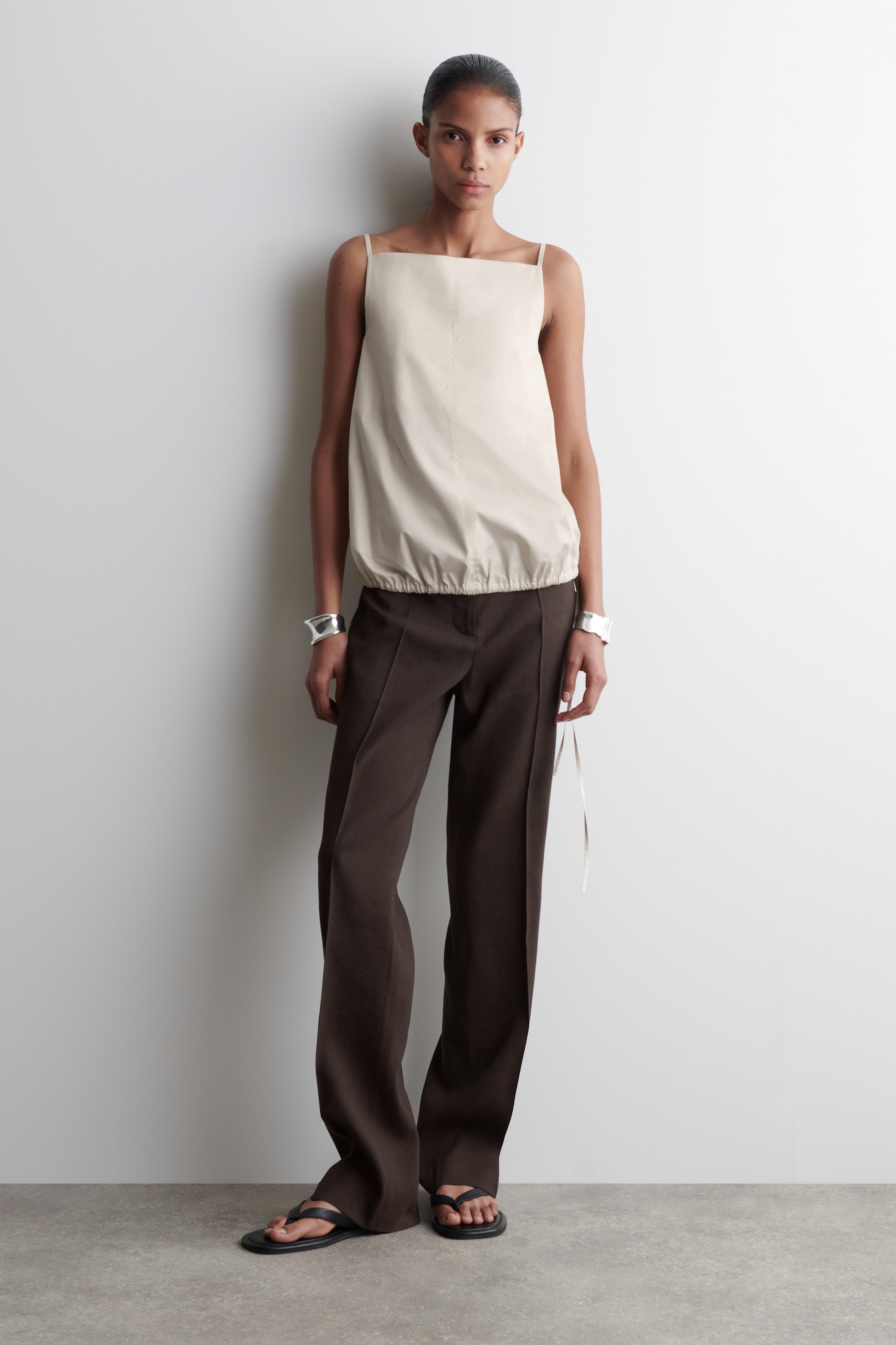Agrandir l'image: HAUT À DÉTAIL NOUÉ EN COTON - ÉCRU - FEMME | H&M FR 2