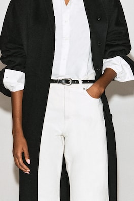 SCULPTED-BUCKLE LEATHER BELT — BLACK / SILVER 1