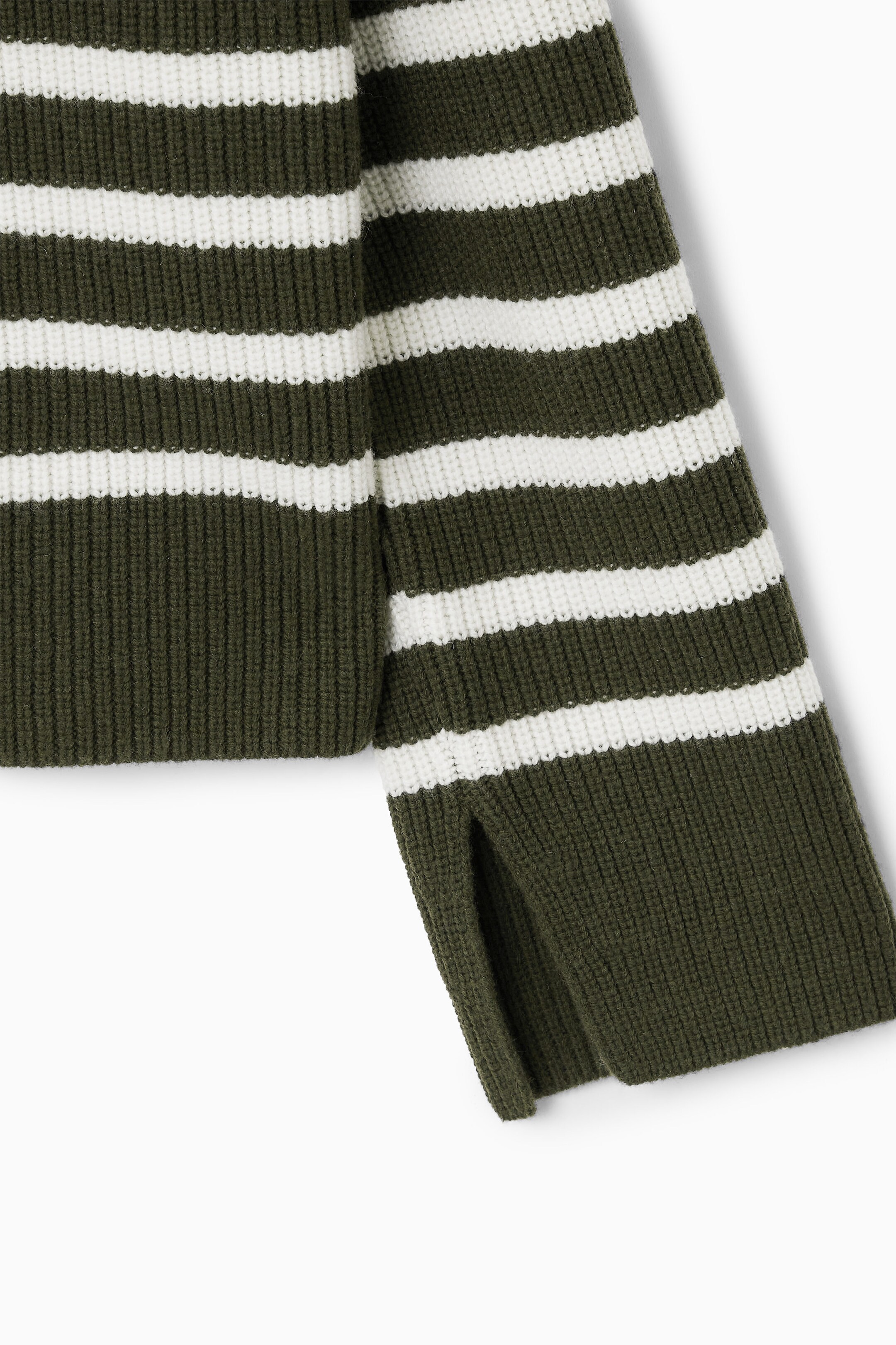 StillMedia/DescriptiveDetail