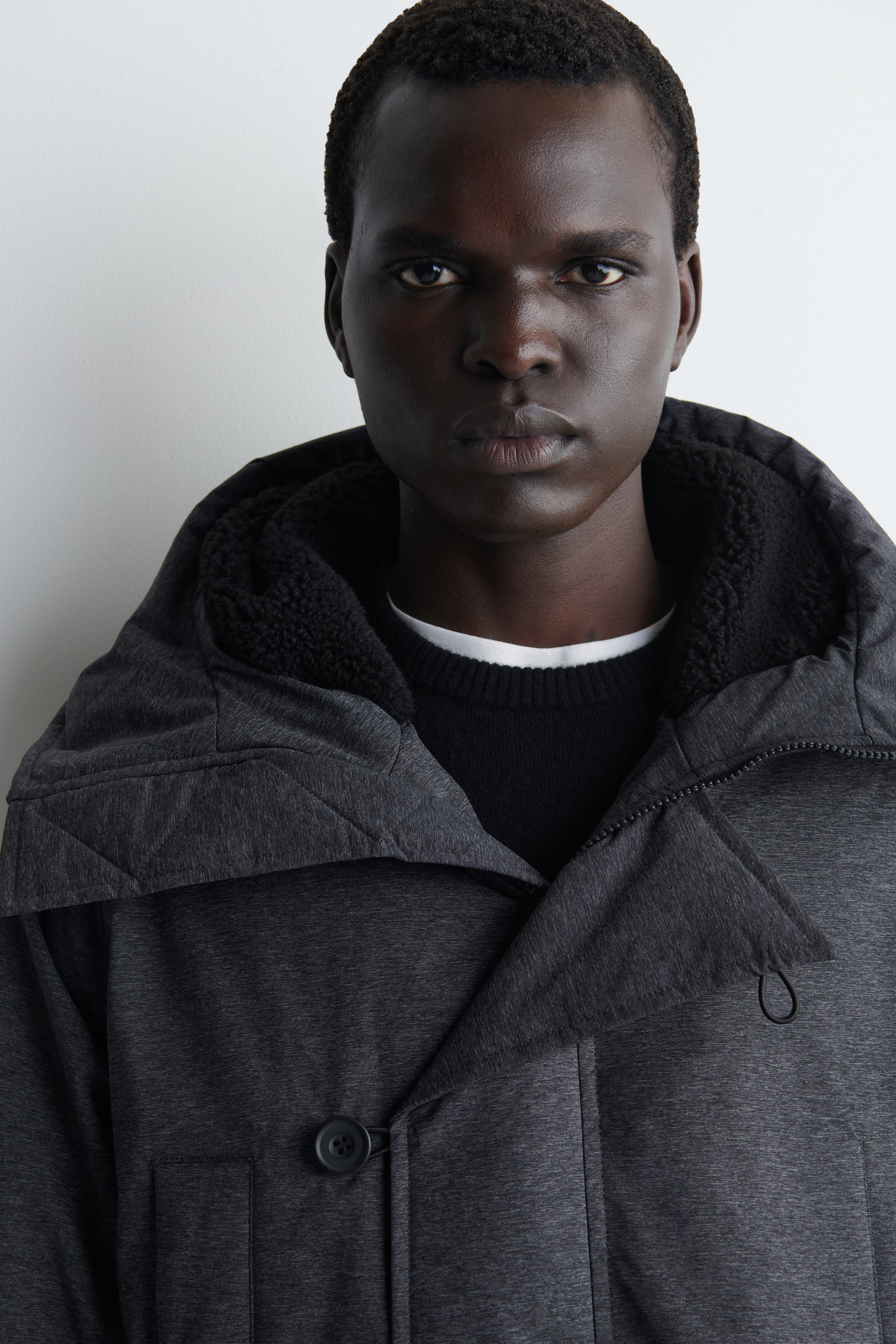 TECHNICAL HOODED DOWN PARKA - thumbnail 4