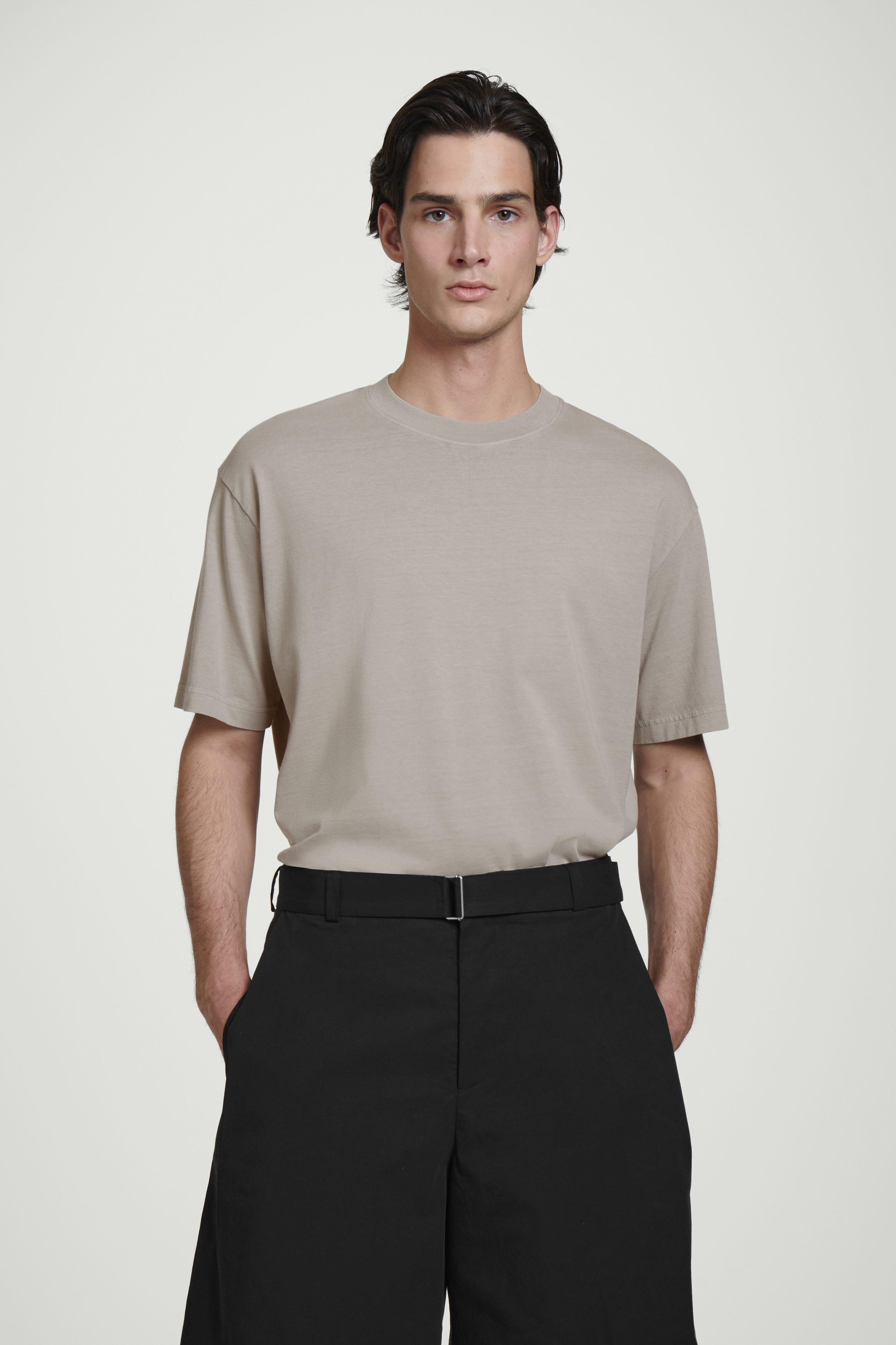 RELAXED LIGHTWEIGHT COTTON T-SHIRT - LIGHT GREY | COS