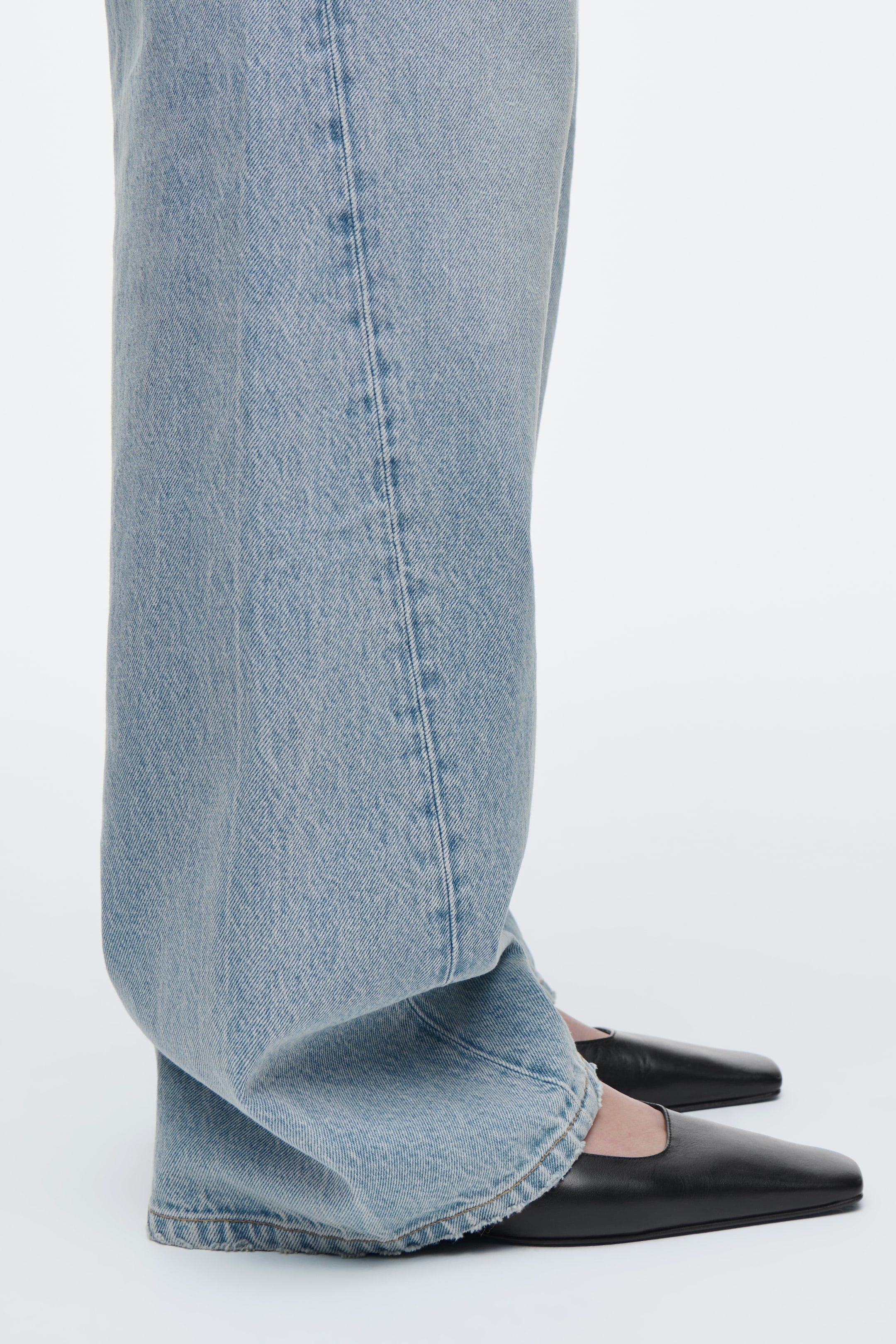 View larger image: FACADE STRAIGHT-LEG JEANS - LIGHT BLUE - Ladies | H&M GB 5