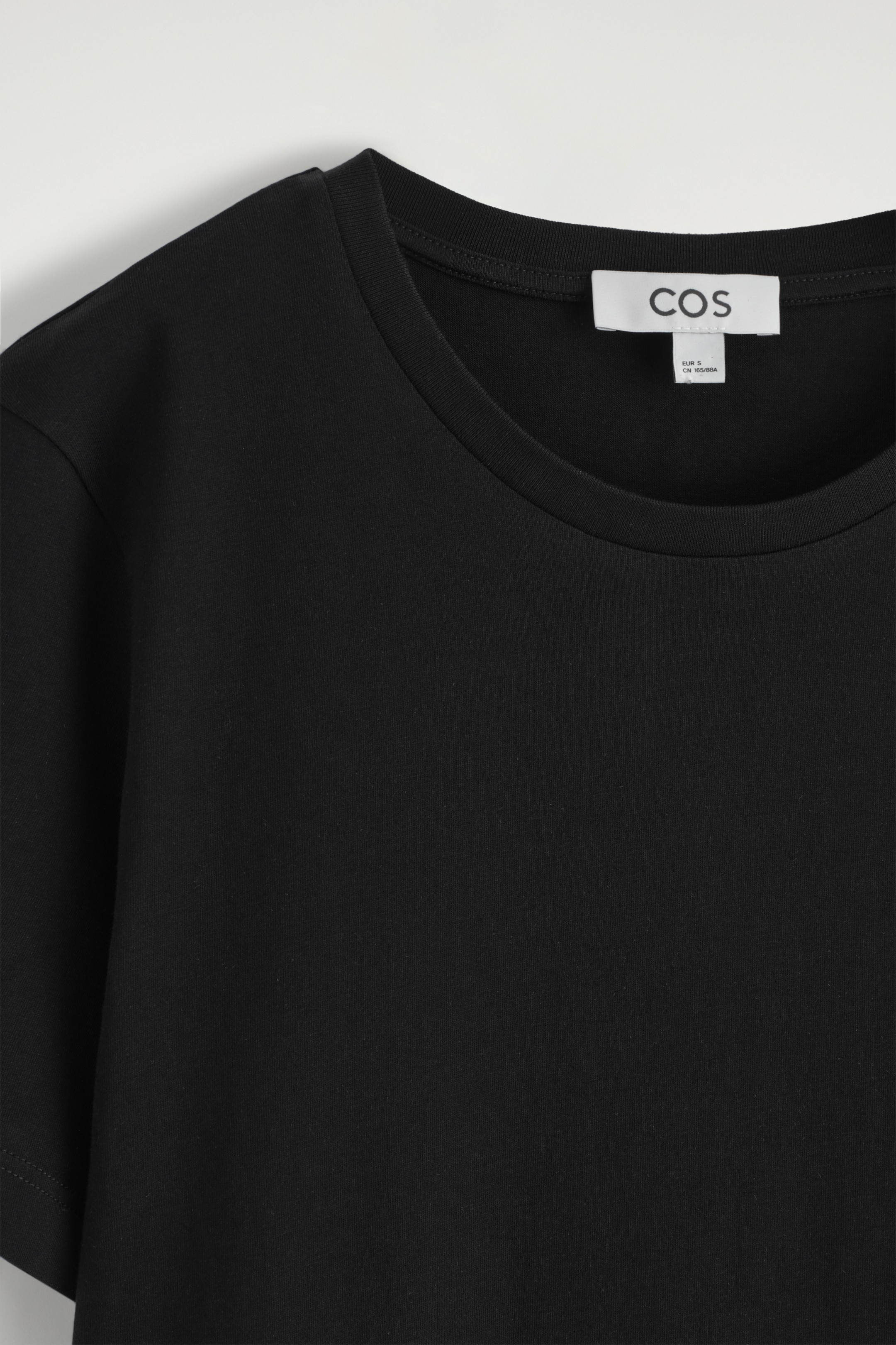 Visa större bild: CREWNECK T-SHIRT I BOMULL - SVART - DAM | H&M SE 5