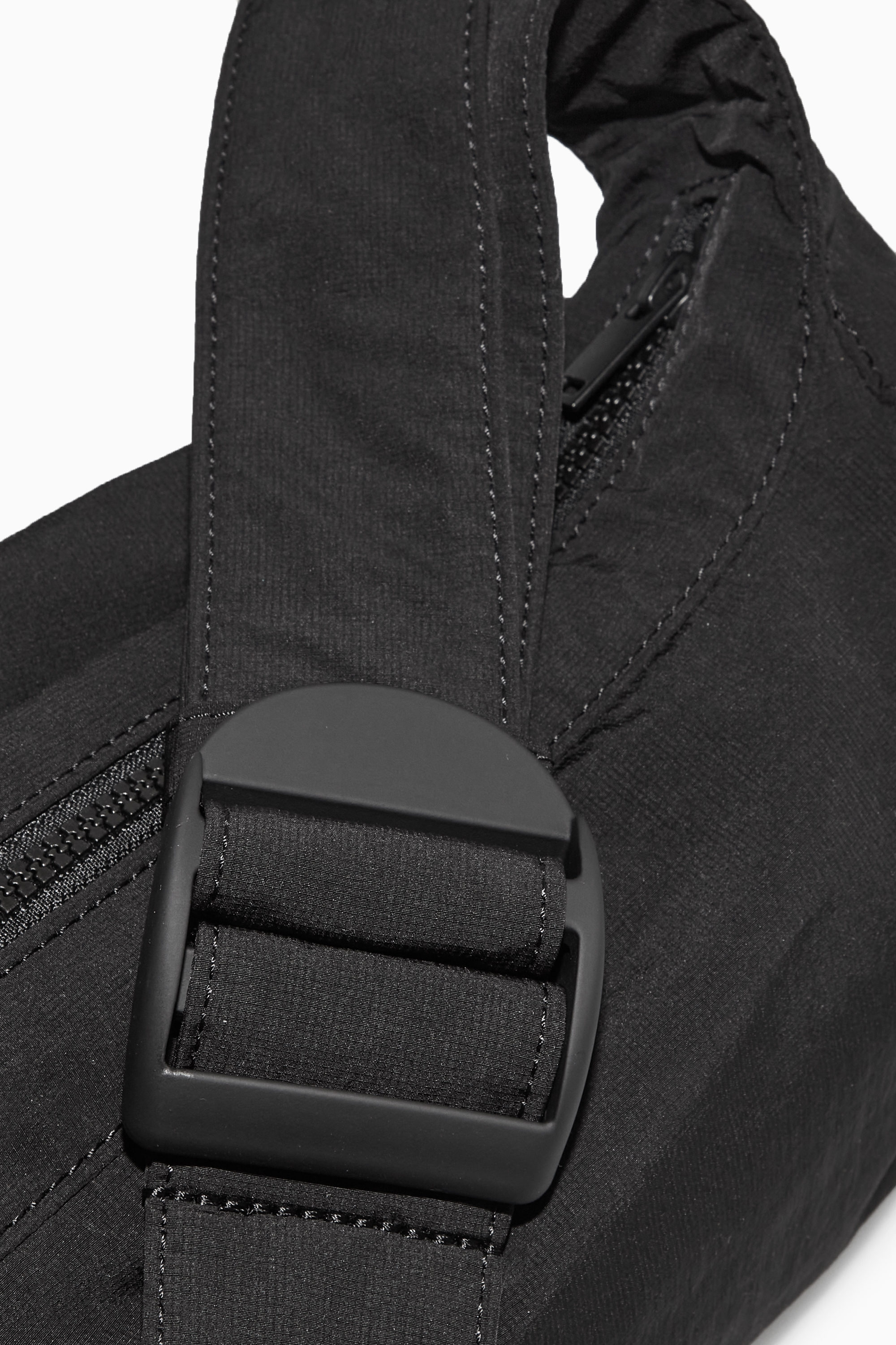 トートバッグ [COS] Nylon Crossbody Saddle Bag Black CROSSBODY SADDLE BAG - NYLON - BLACK | COS