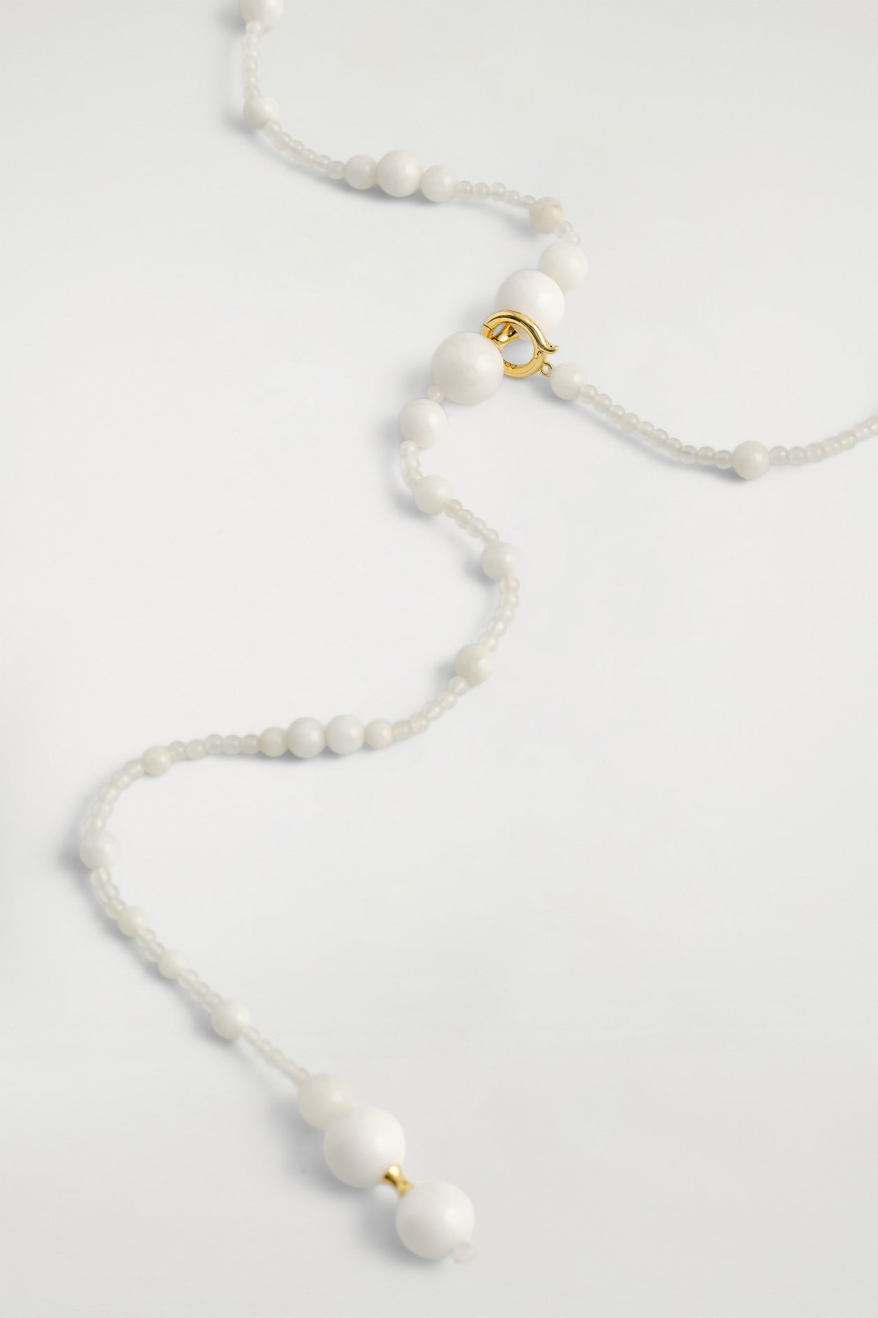 BEADED JADE NECKLACE — OFF-WHITE