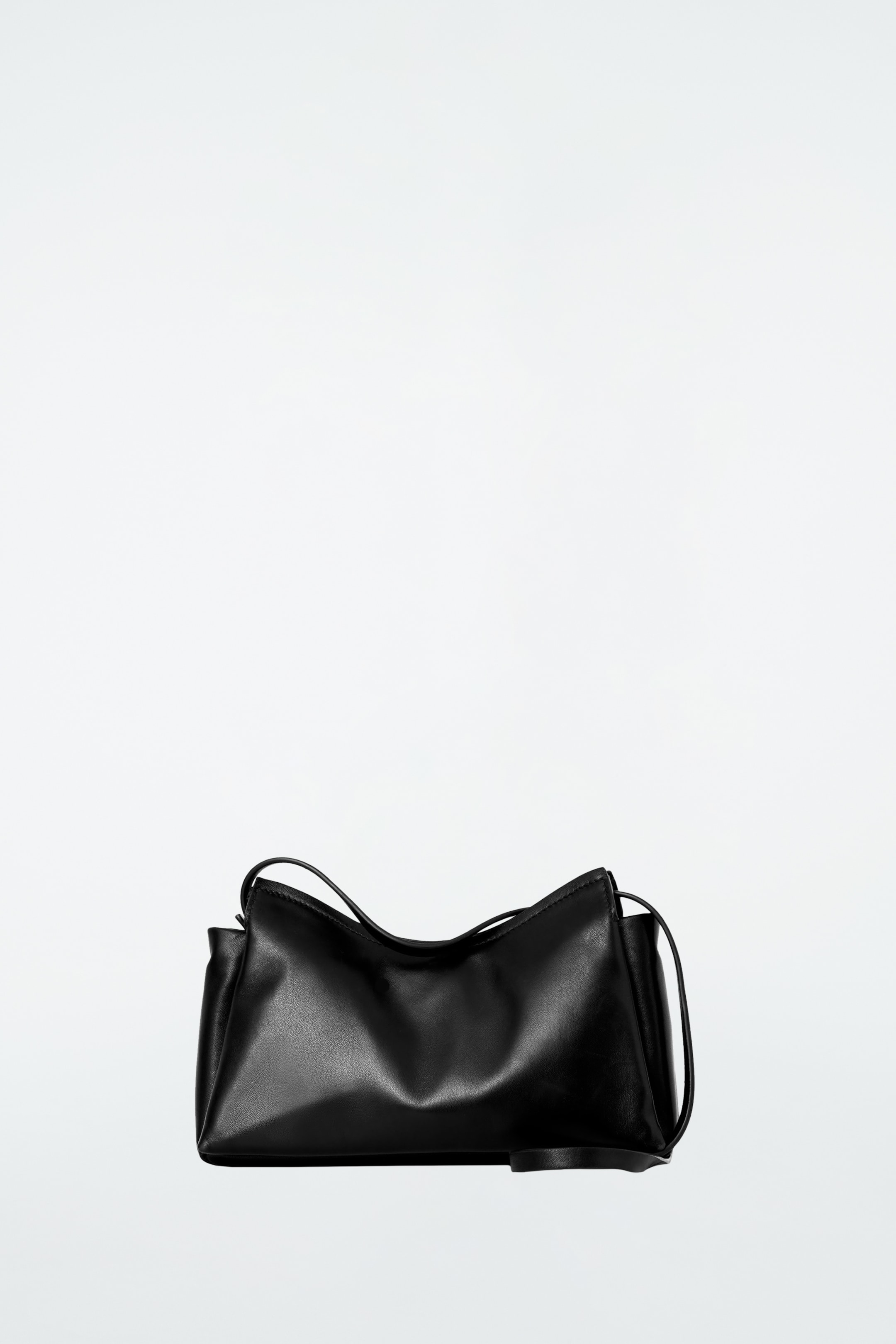 Zobrazit větší obrázek: TOME MINI CROSSBODY BAG - KŮŽE - ČERNÁ - ŽENY | H&M CZ 4