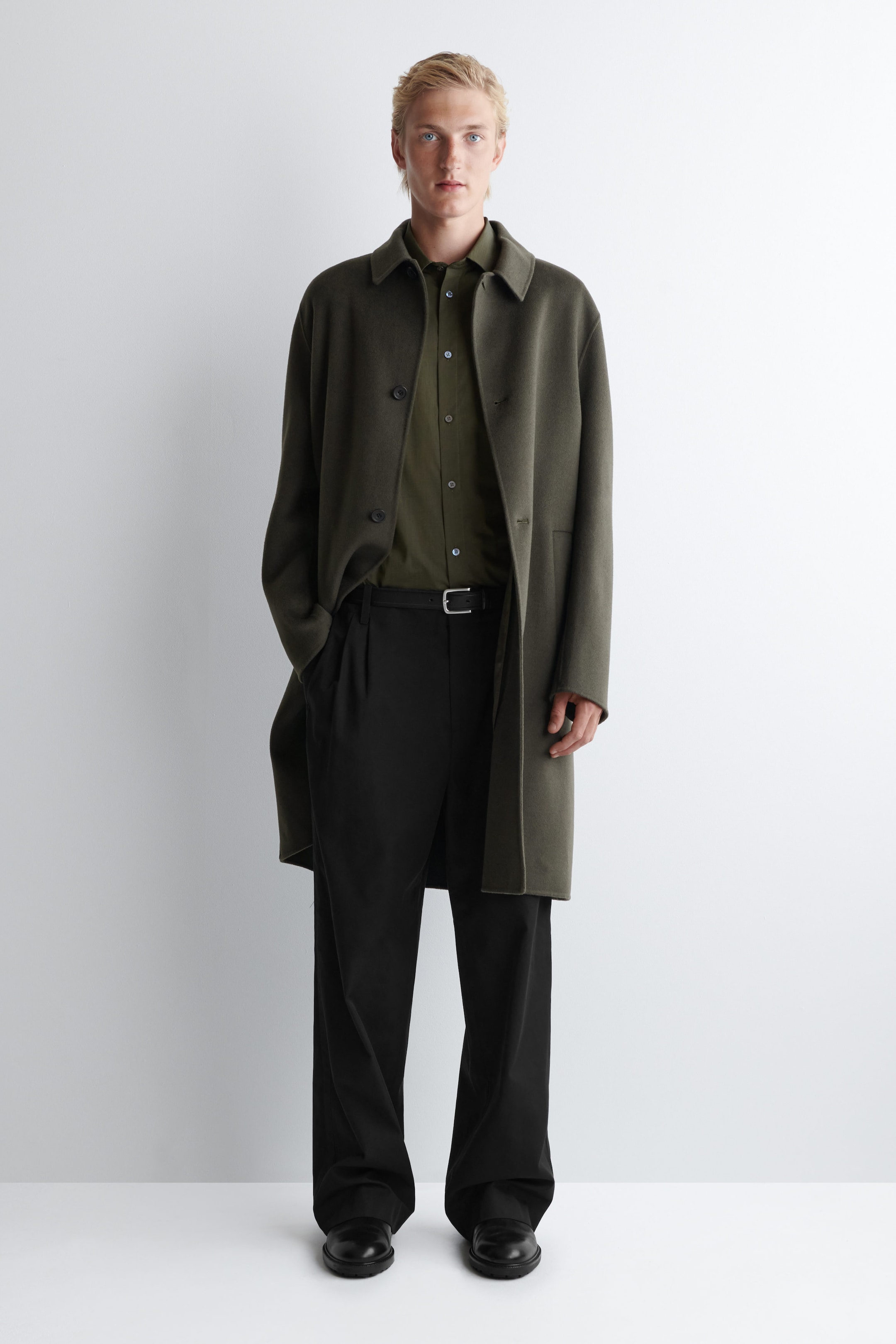 PLEATED WIDE-LEG PANTS