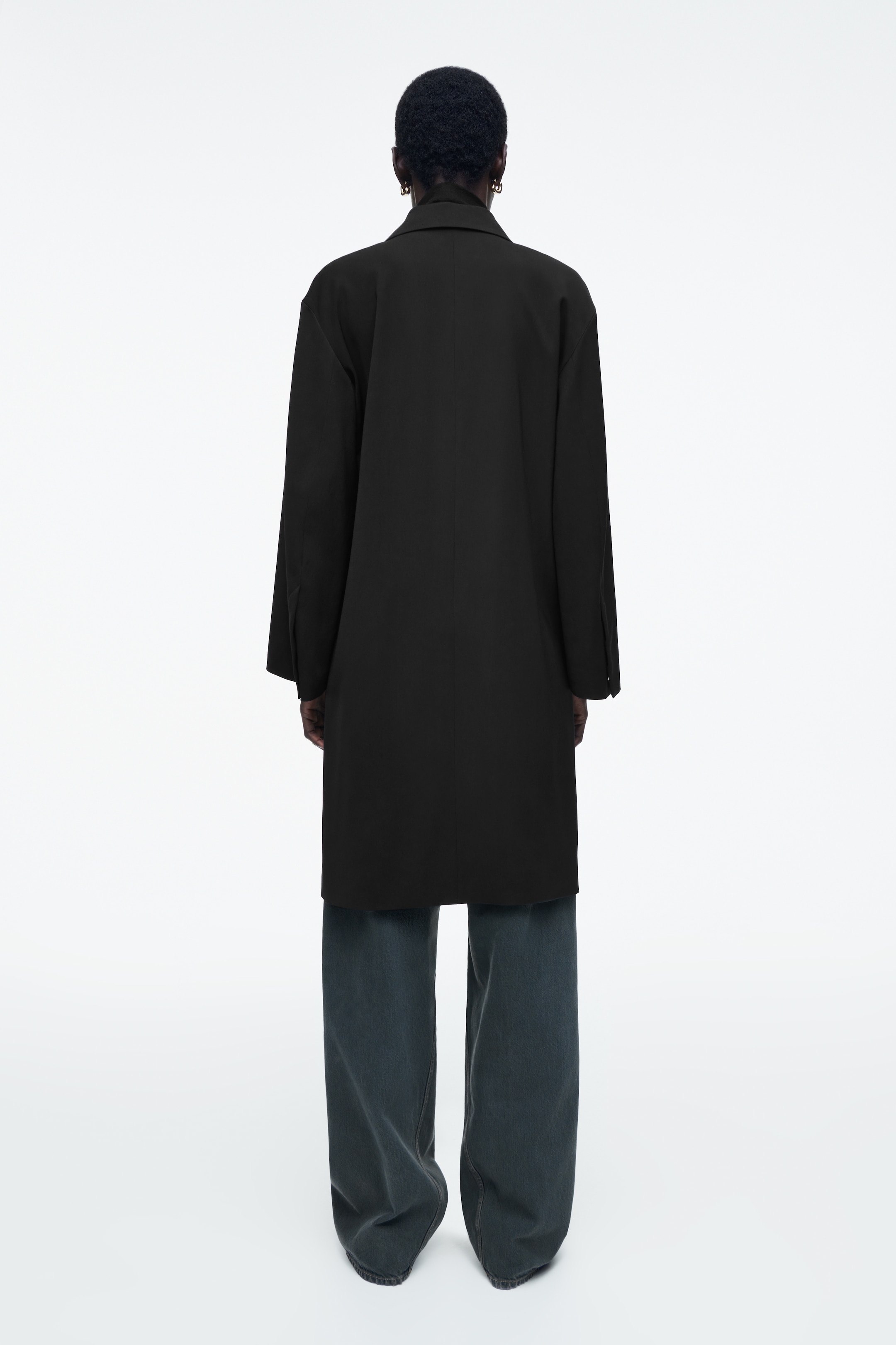Größeres Bild anzeigen: EINREIHIGER KURZMANTEL - SCHWARZ - Ladies | H&M AT 4