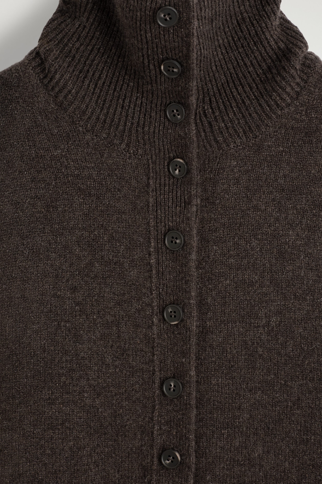 SCULPTED PURE CASHMERE MOCK-NECK CARDIGAN — BROWN MÉLANGE