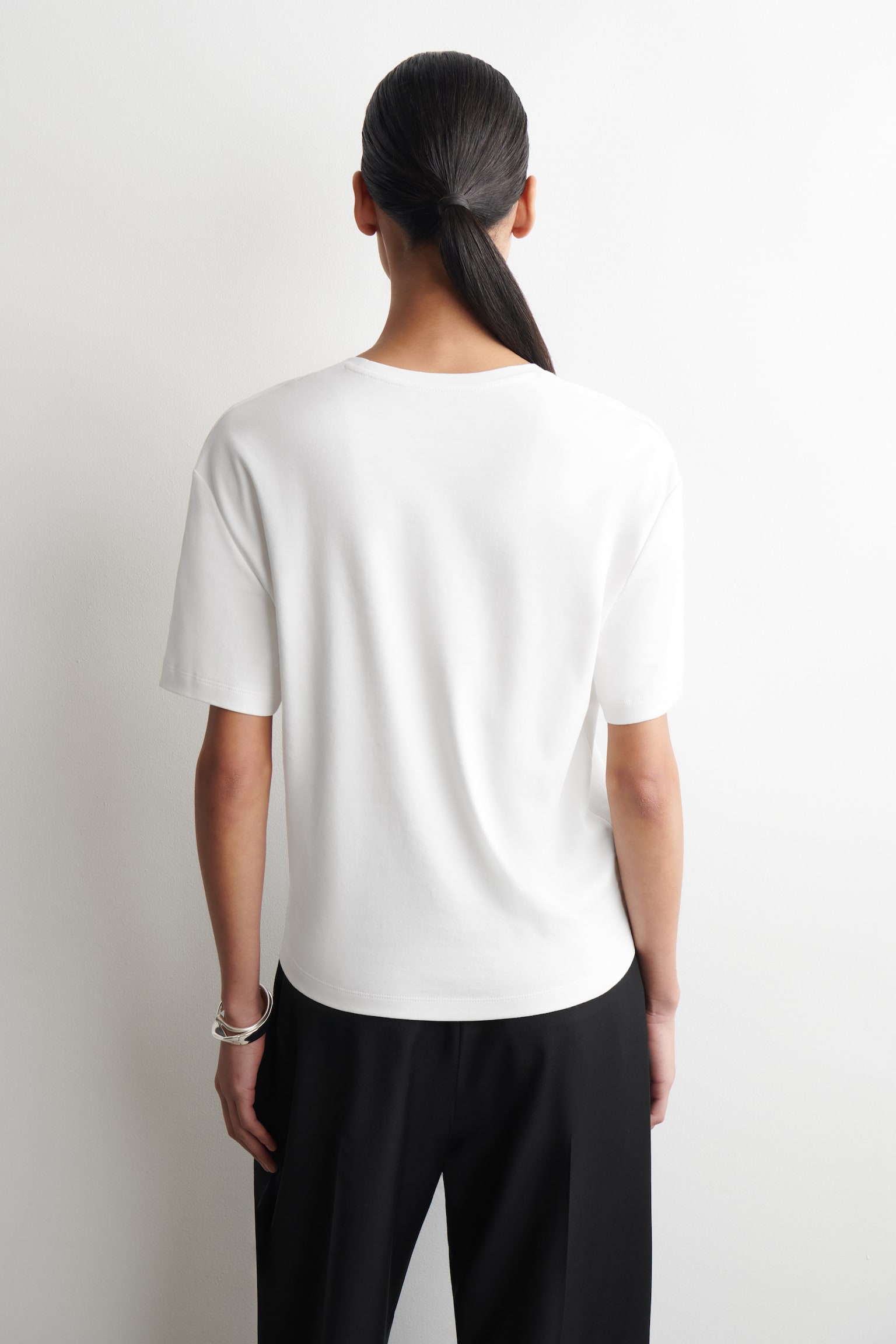 TRICOU DIN BUMBAC CU DECOLTEU ROTUNJIT - ALB/MARO/ALBASTRU - 4