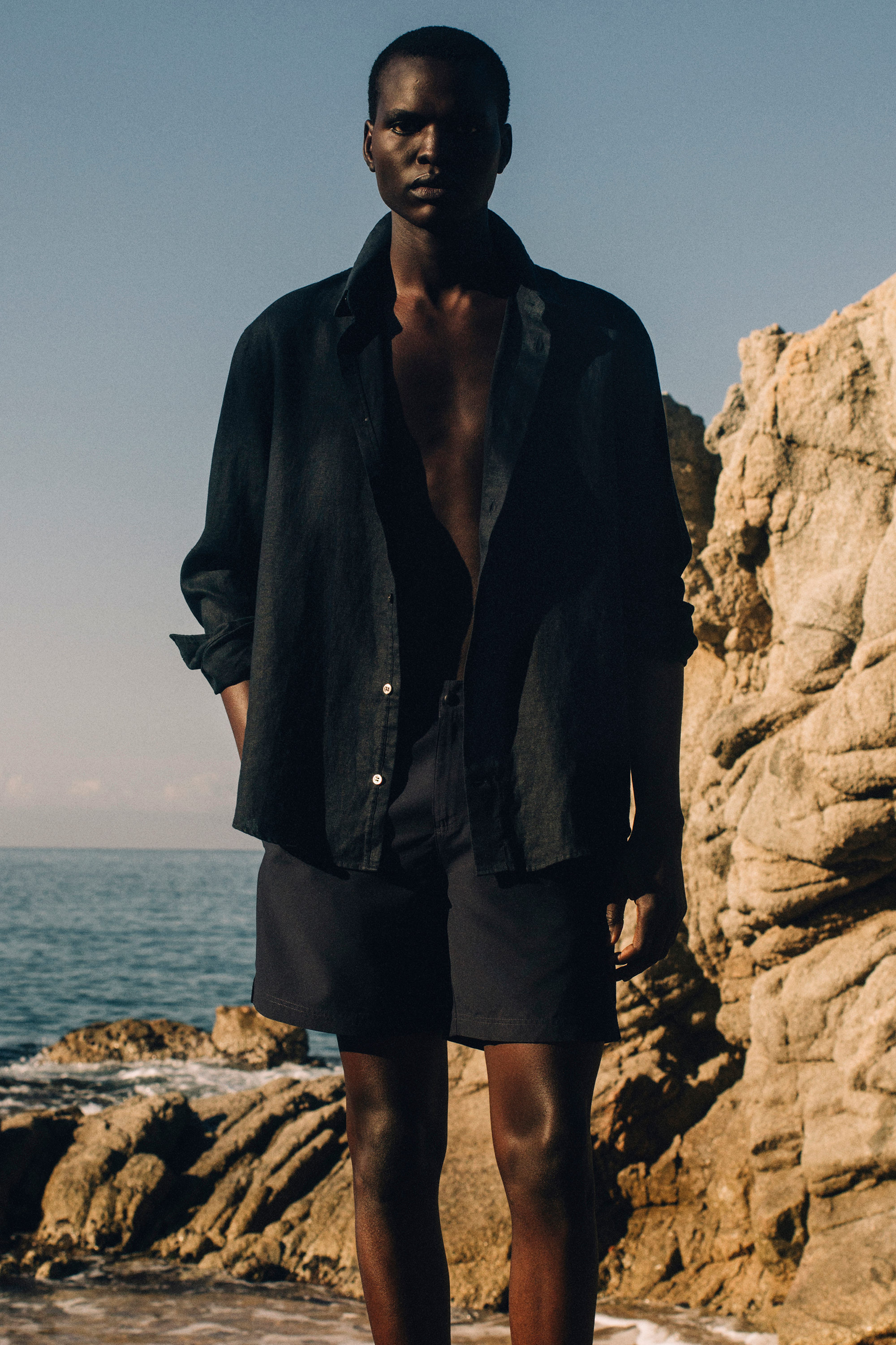 最安値 SHIRT LINEN RELAXED - COS | BLACK ウェア
