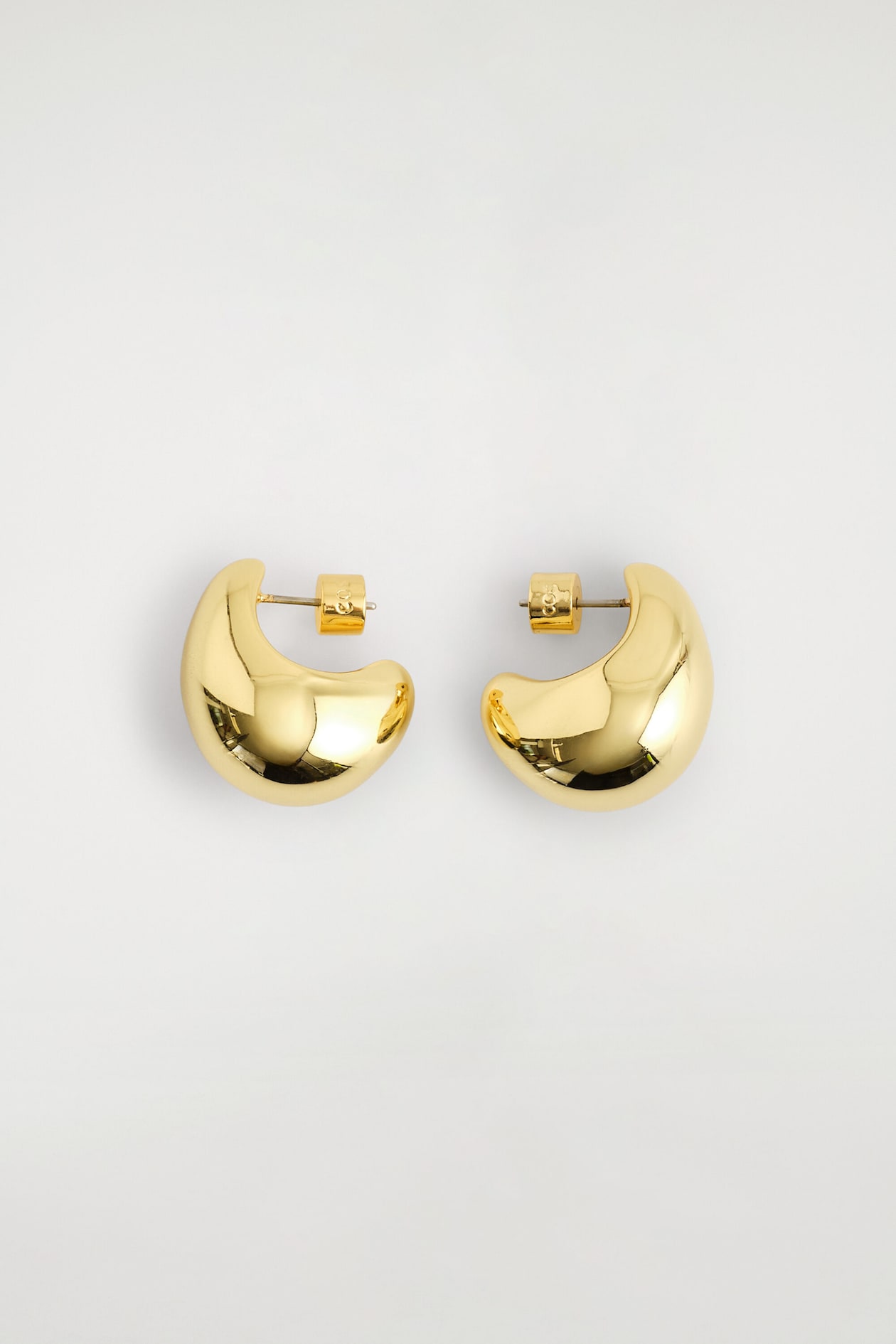 CURVED DOMED EARRINGS — GOLD