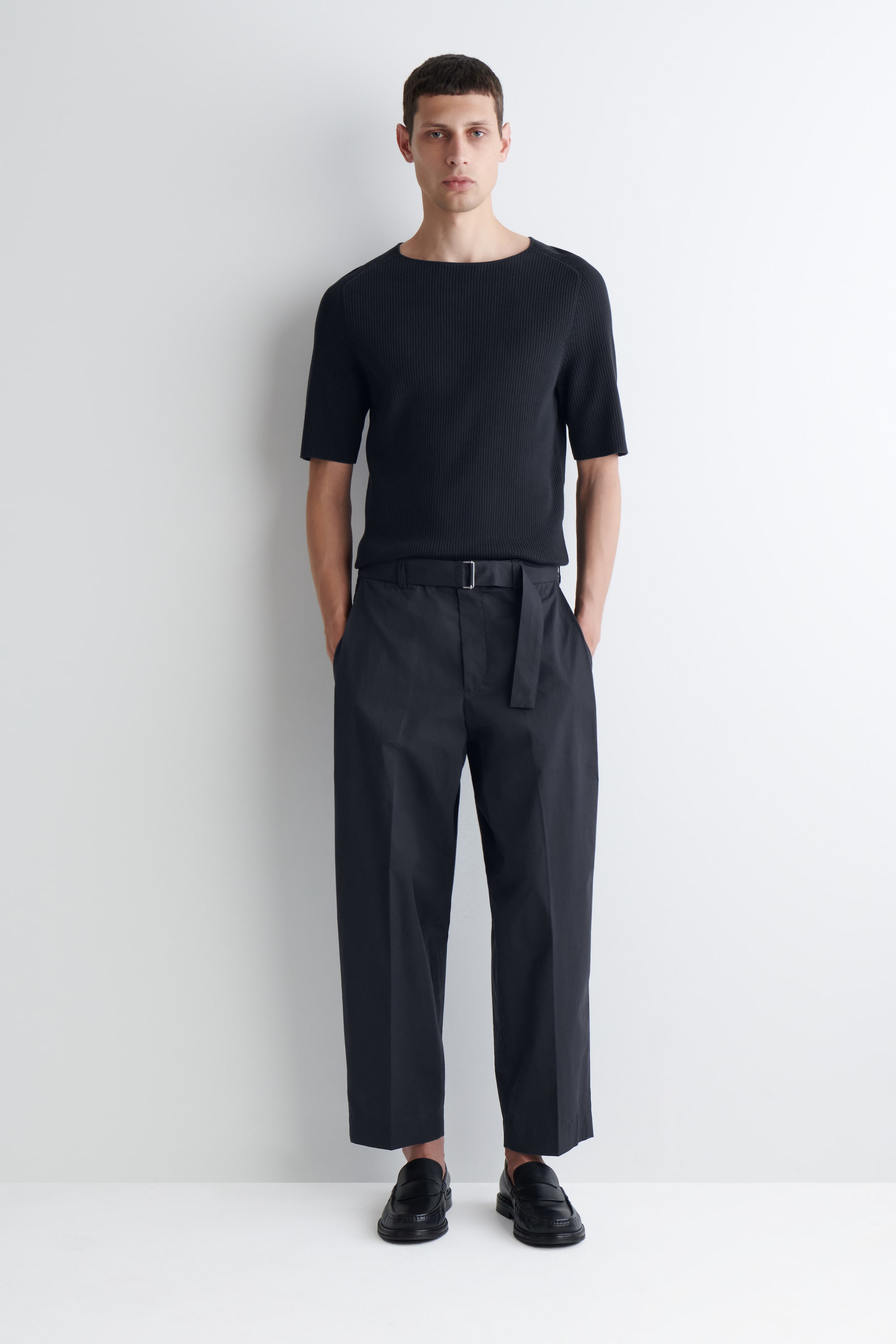 Agrandir l'image: T-SHIRT À COL BATEAU EN MAILLE CÔTELÉE - BLEU MARINE - HOMME | H&M FR 2