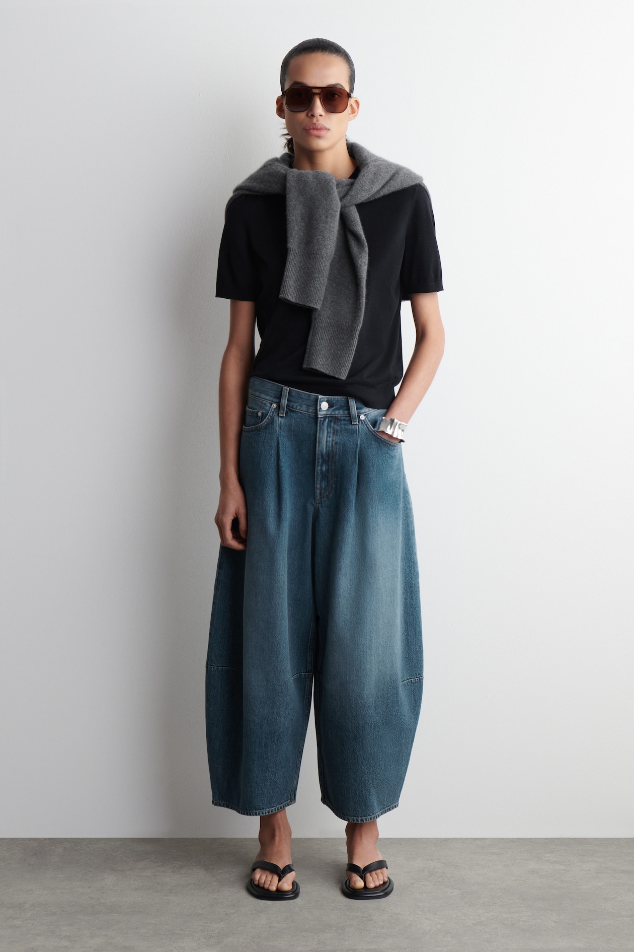 JEAN TWINE BARREL - BLEU MOYEN | COS FR