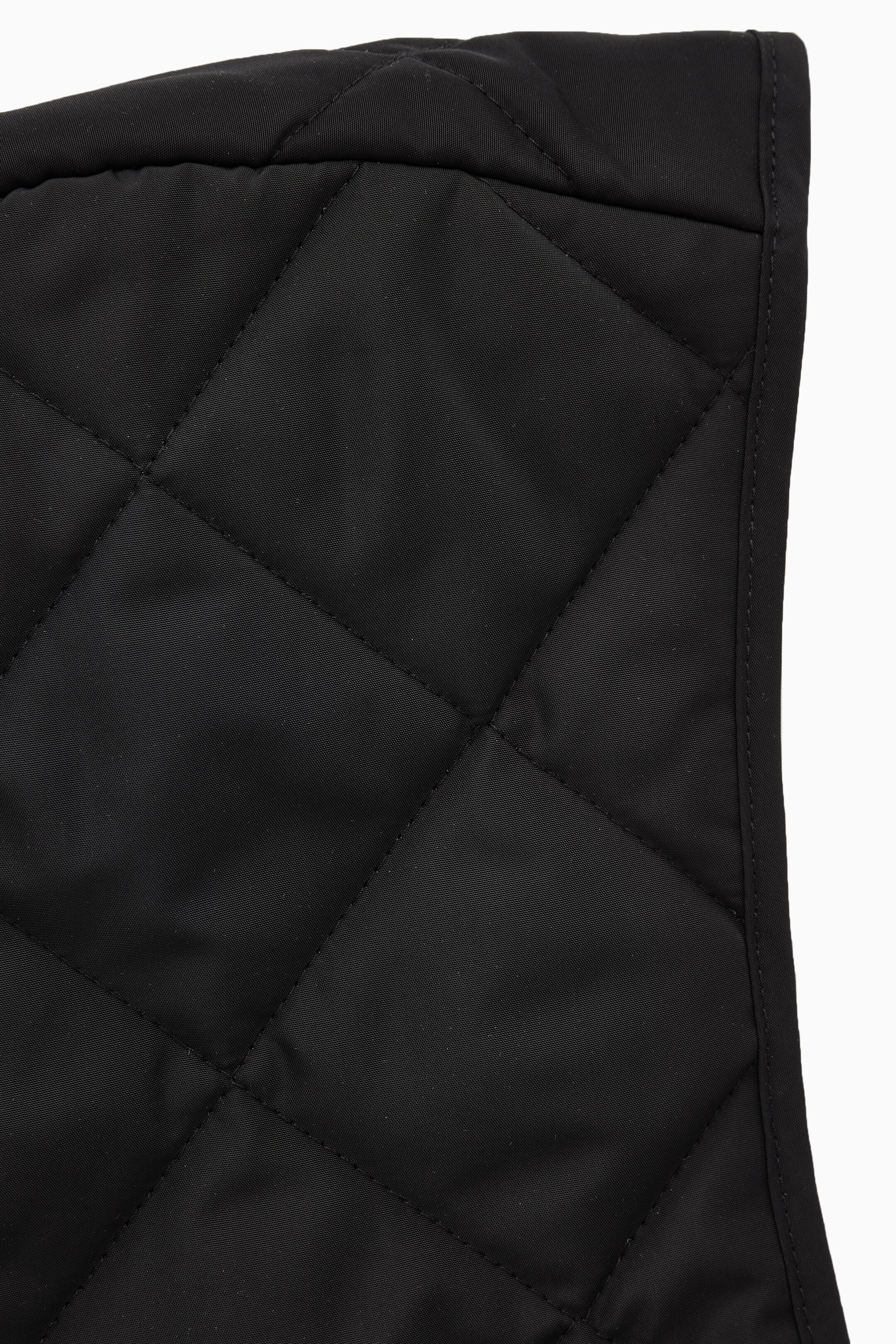 Zobraziť väčší obrázok: QUILTED TIE-FRONT HOOD - BLACK - ŽENY | H&M SK 2