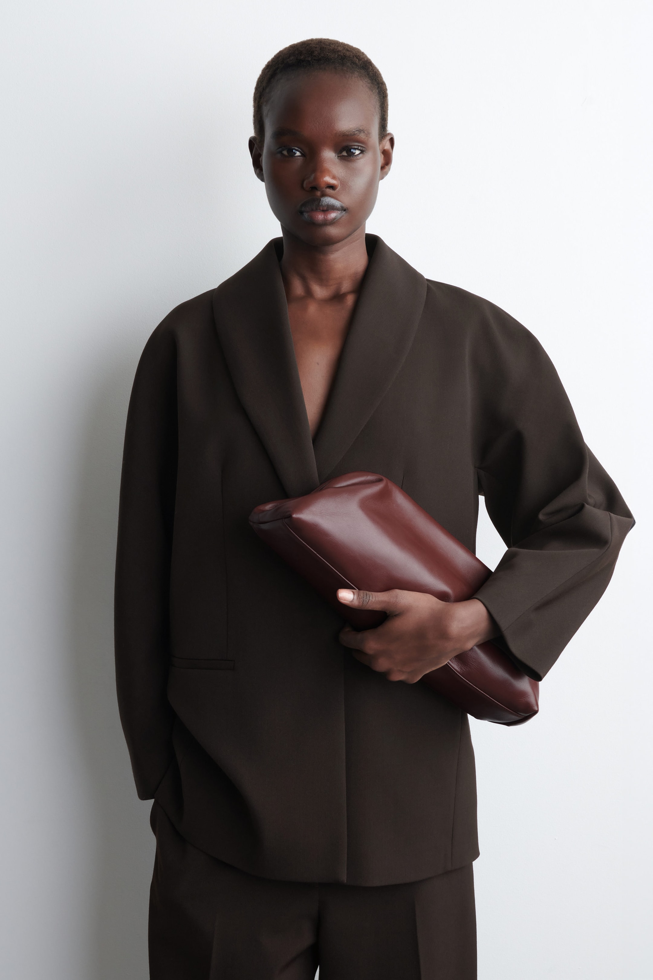 INGOT CLUTCH BAG - LEATHER