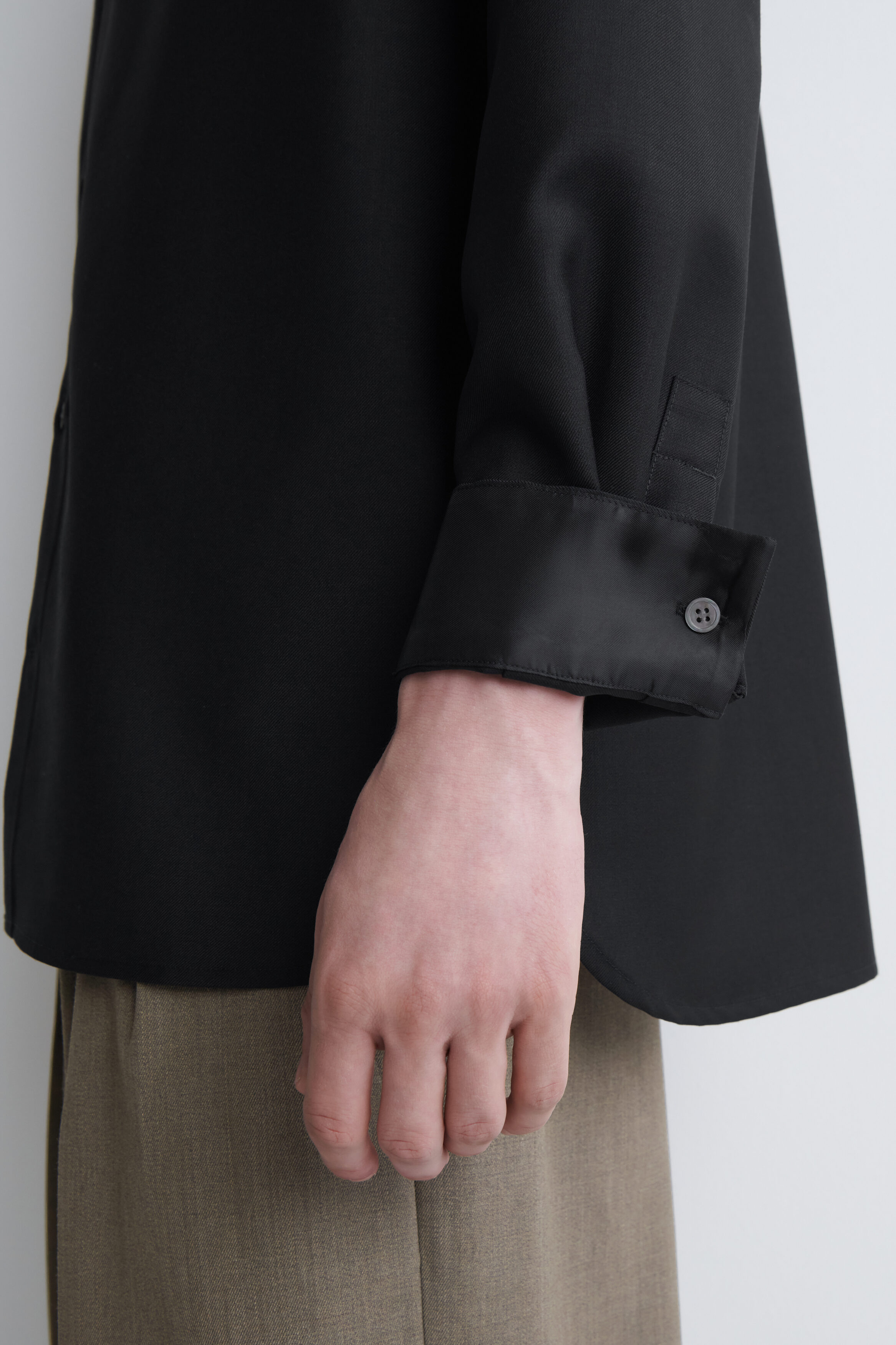 RELAXED WOOL-TWILL SHIRT - thumbnail 3