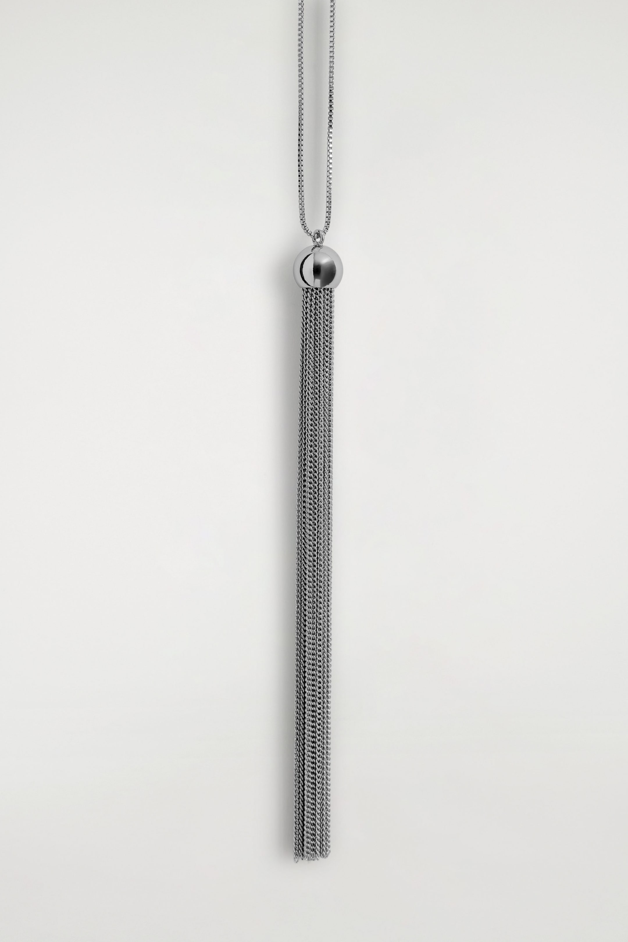 TASSELLED PENDANT NECKLACE