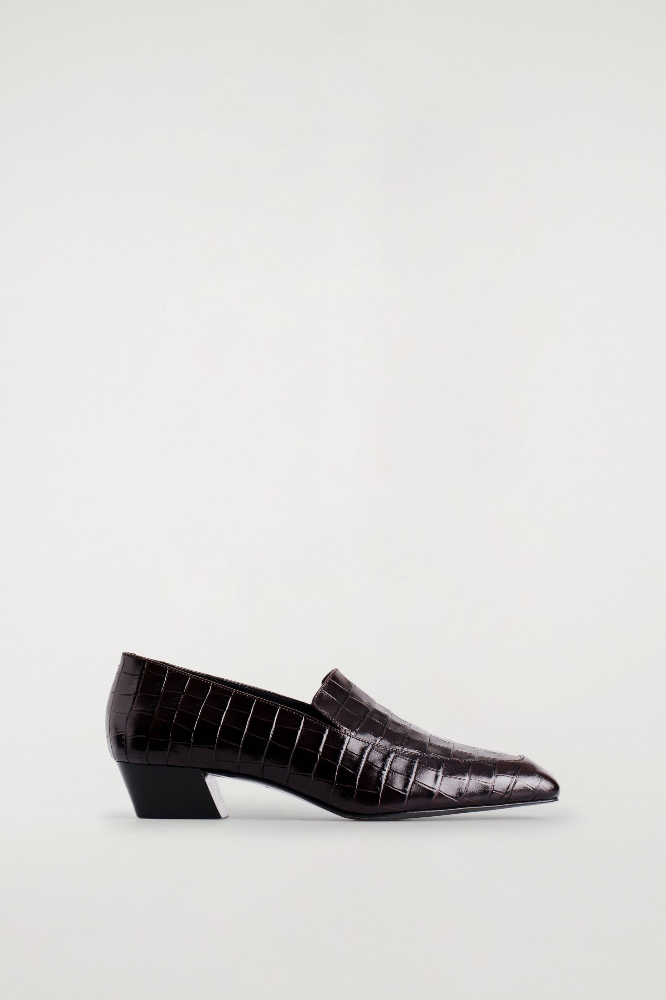 CROC-EFFECT LEATHER HEELED LOAFERS
