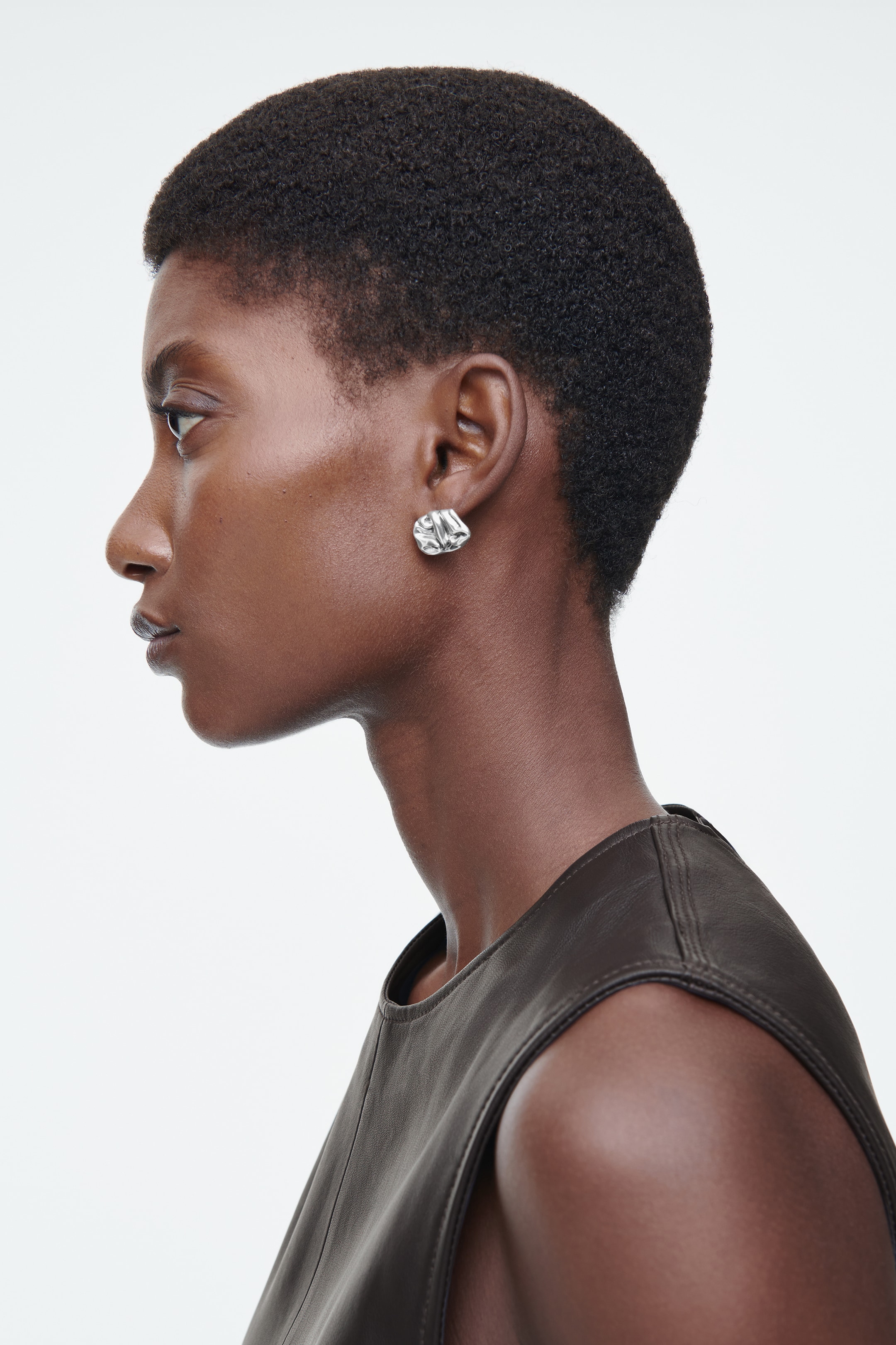 View larger image: SMALL SCRUNCHED MISMATCHED EARRINGS - SILVER - Ladies | H&M GB 2