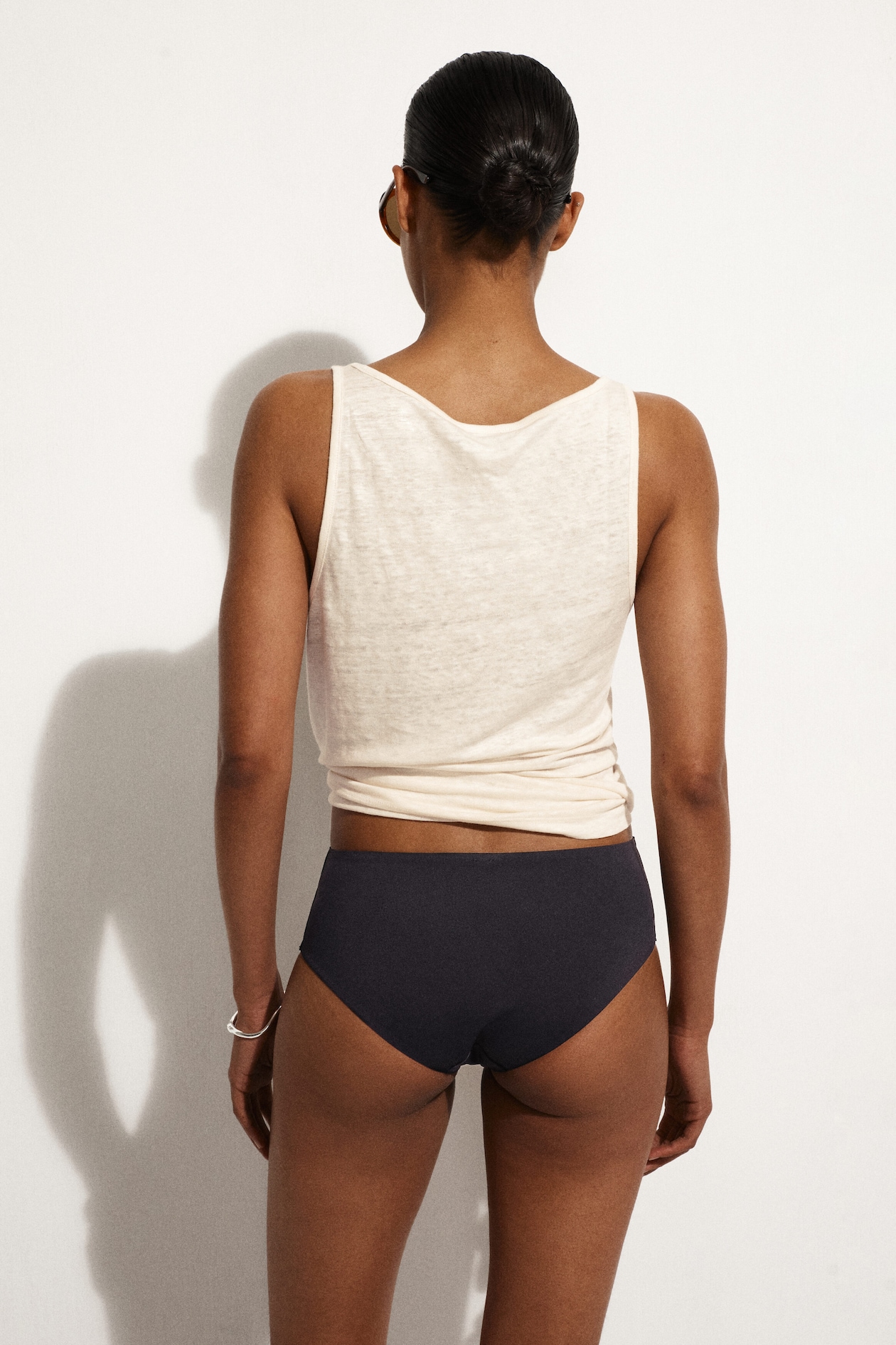 SHORT BIKINI BRIEFS — NAVY