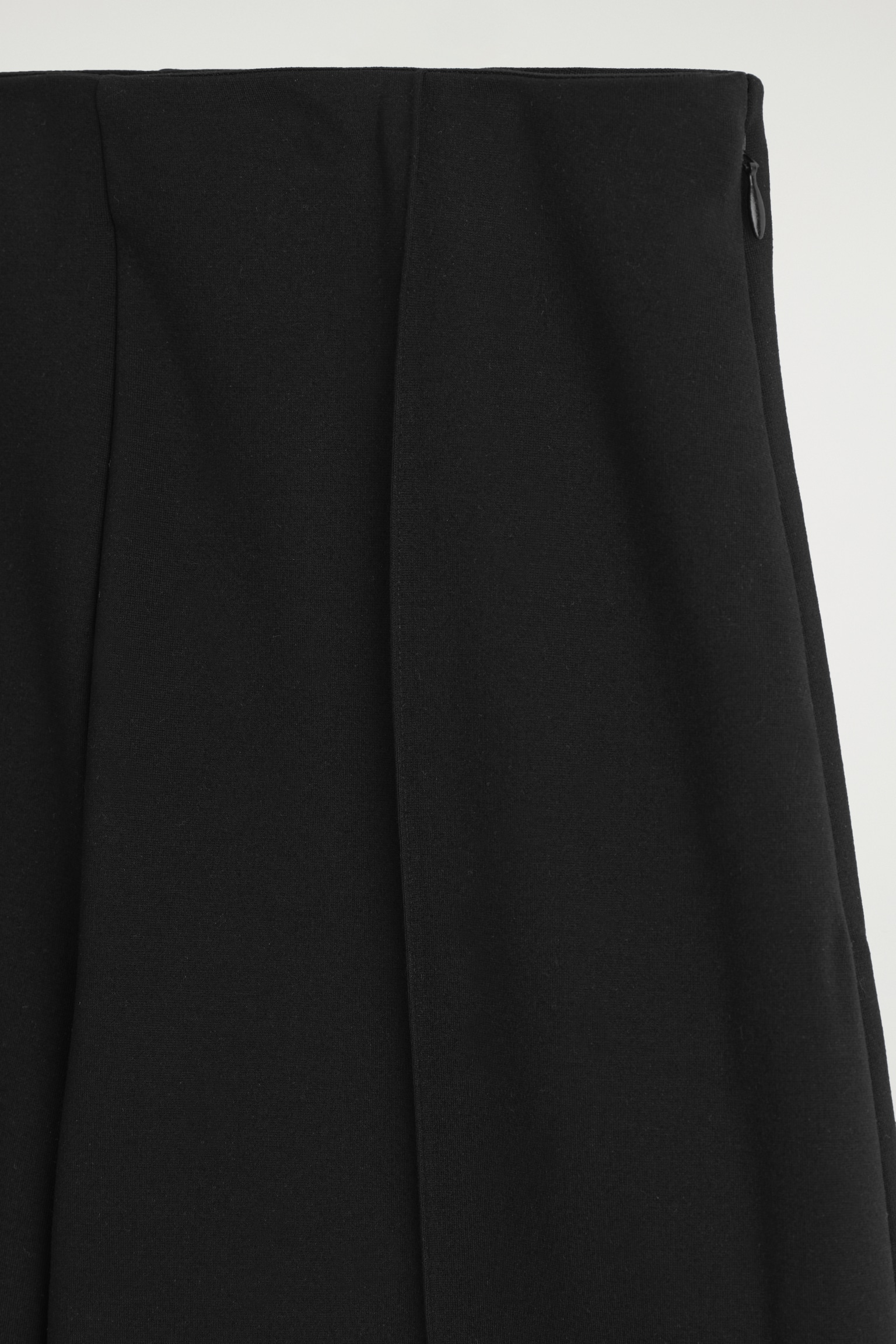 HOSE AUS JERSEY MIT WEITEM BEIN - SCHWARZ - 6
