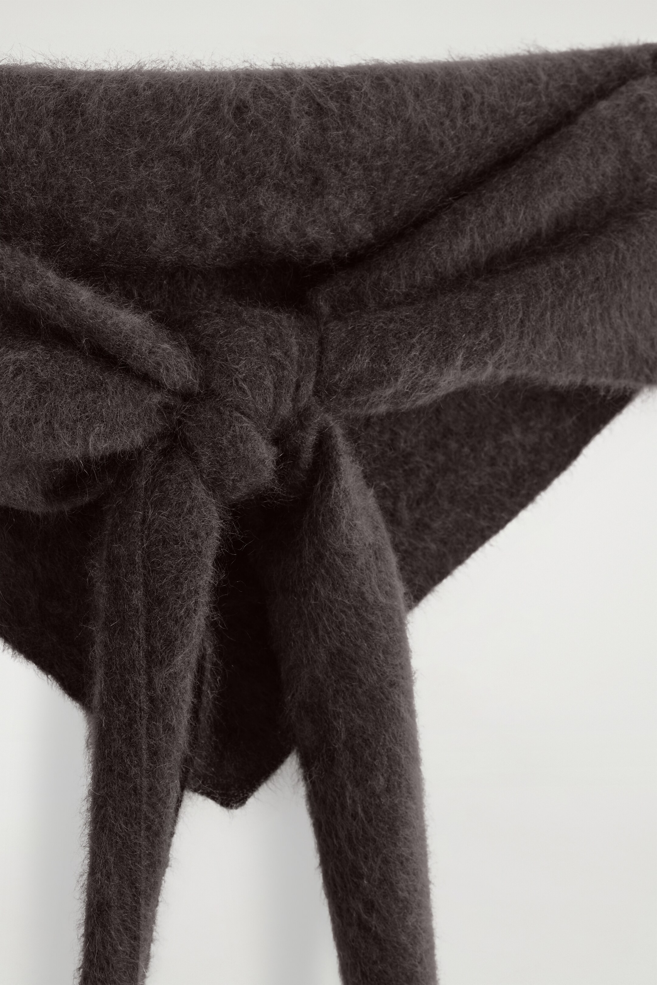 View larger image: BRUSHED-CASHMERE TRIANGLE SCARF - DARK BROWN - Ladies | H&M GB 5