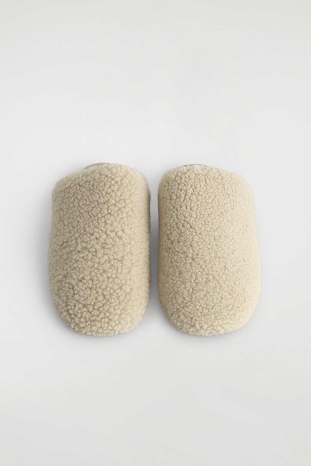 SHEARLING MULES — WHITE