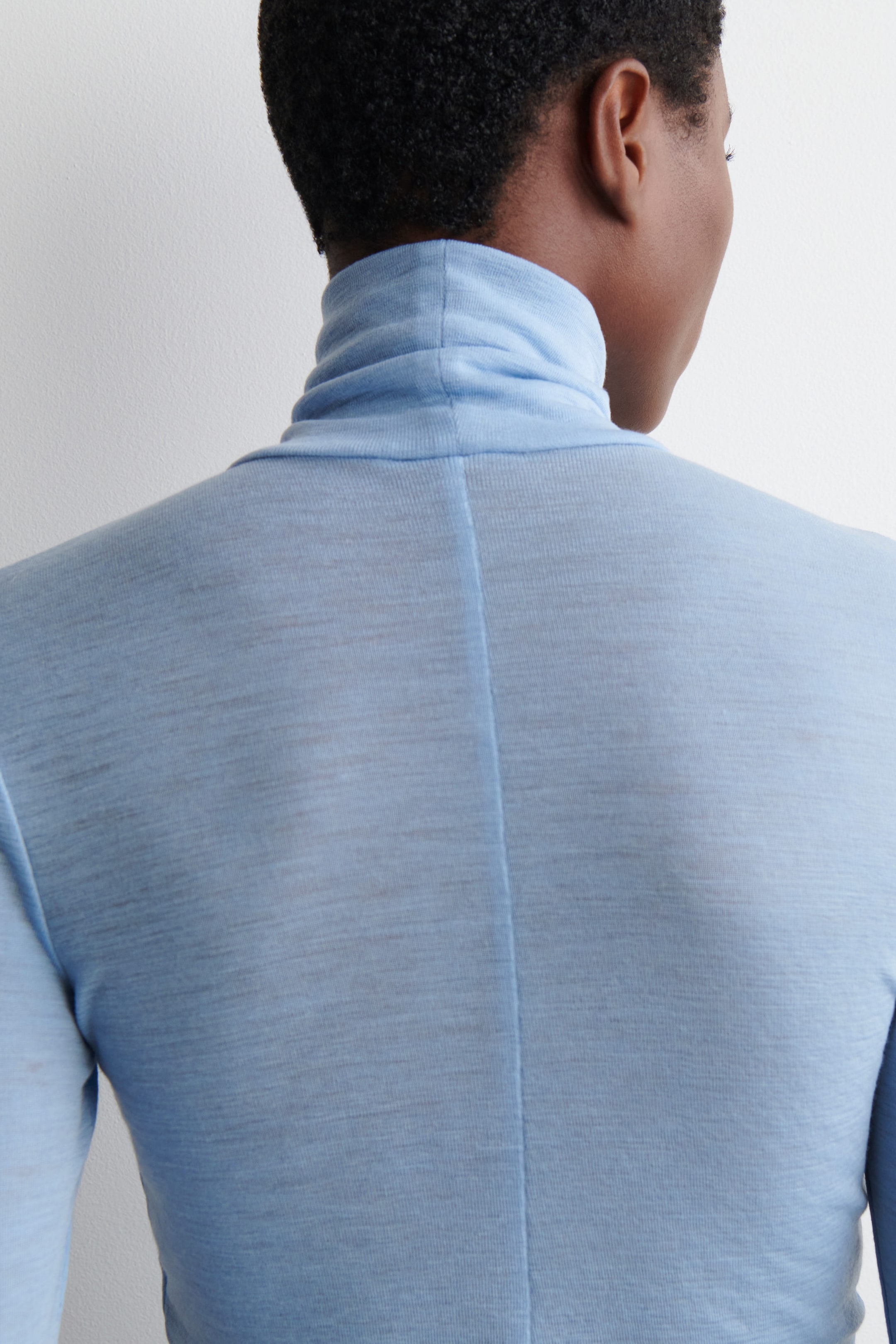 MERINO WOOL HIGH-NECK TOP
