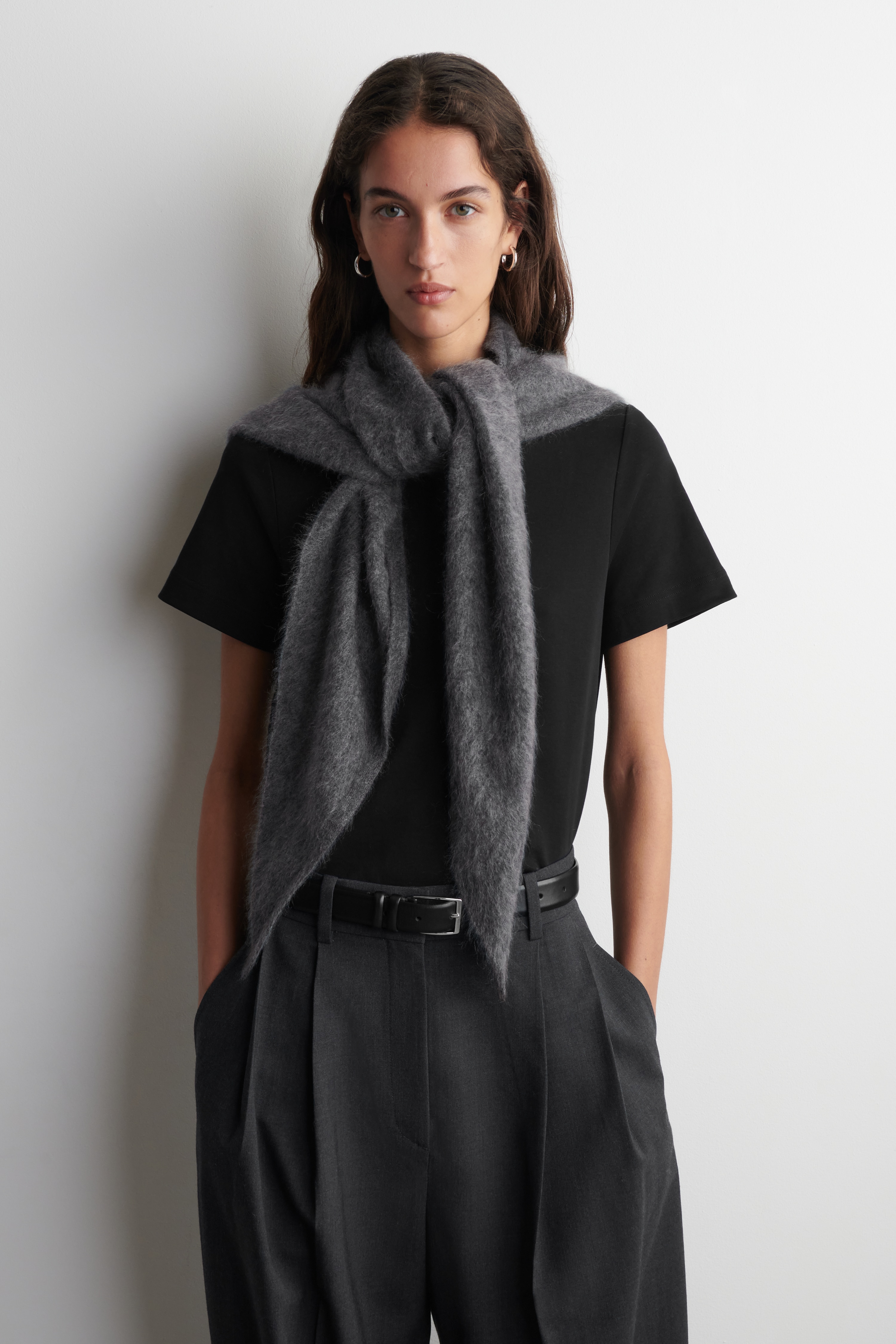 SCHLICHTES T-SHIRT - SCHWARZ/WEISS/NAVYBLAU/BLAU/WEISS/GESTREIFT/BEIGE MELIERT/ROSA/DUNKELROT/BRAUN/BLAU/GESTREIFT/GRÜN/KORNBLUMENBLAU