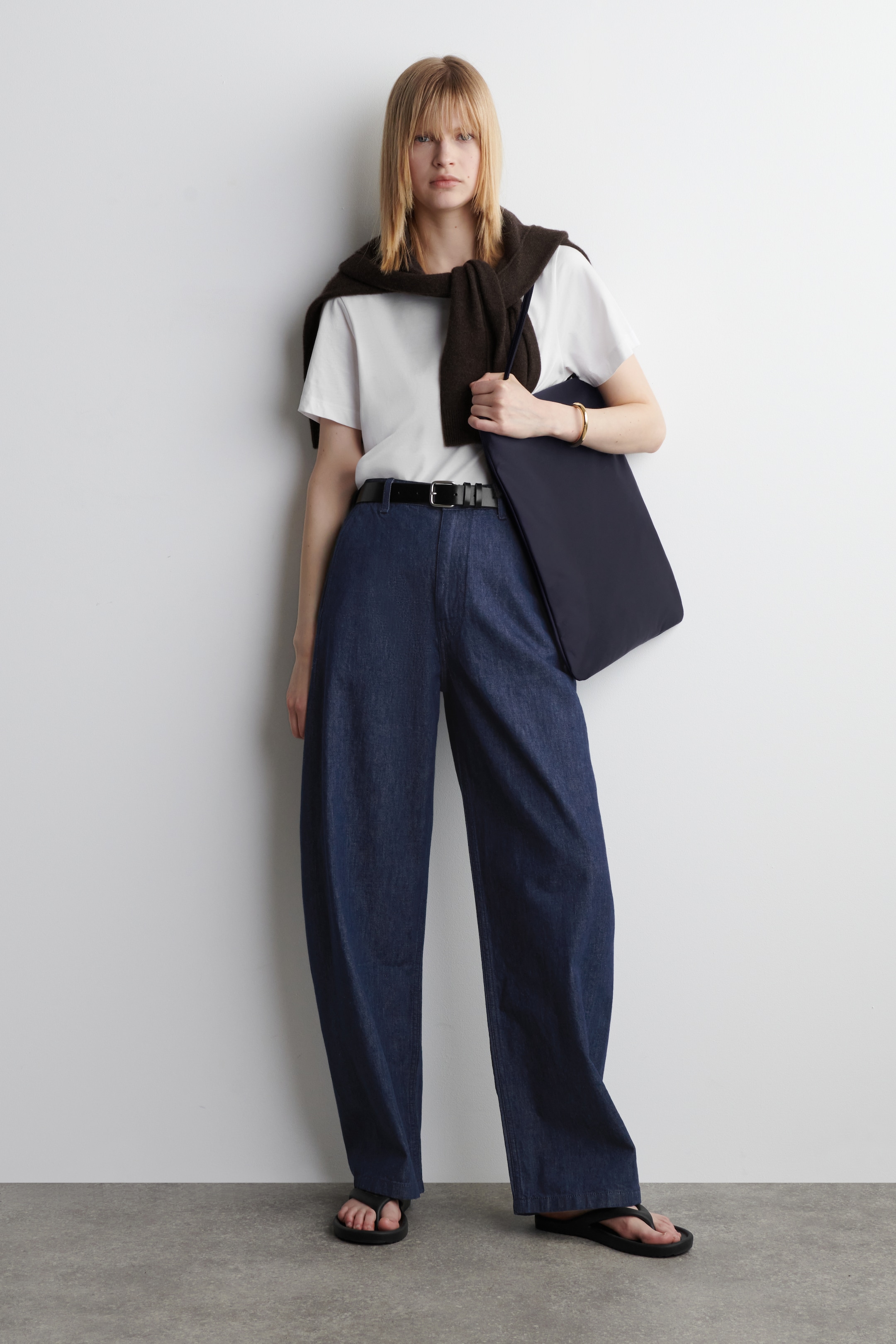 Visualizza immagine più grande: BORSA TOTE ARCHIVE IN NYLON - BLU NAVY - DONNA | H&M IT 2