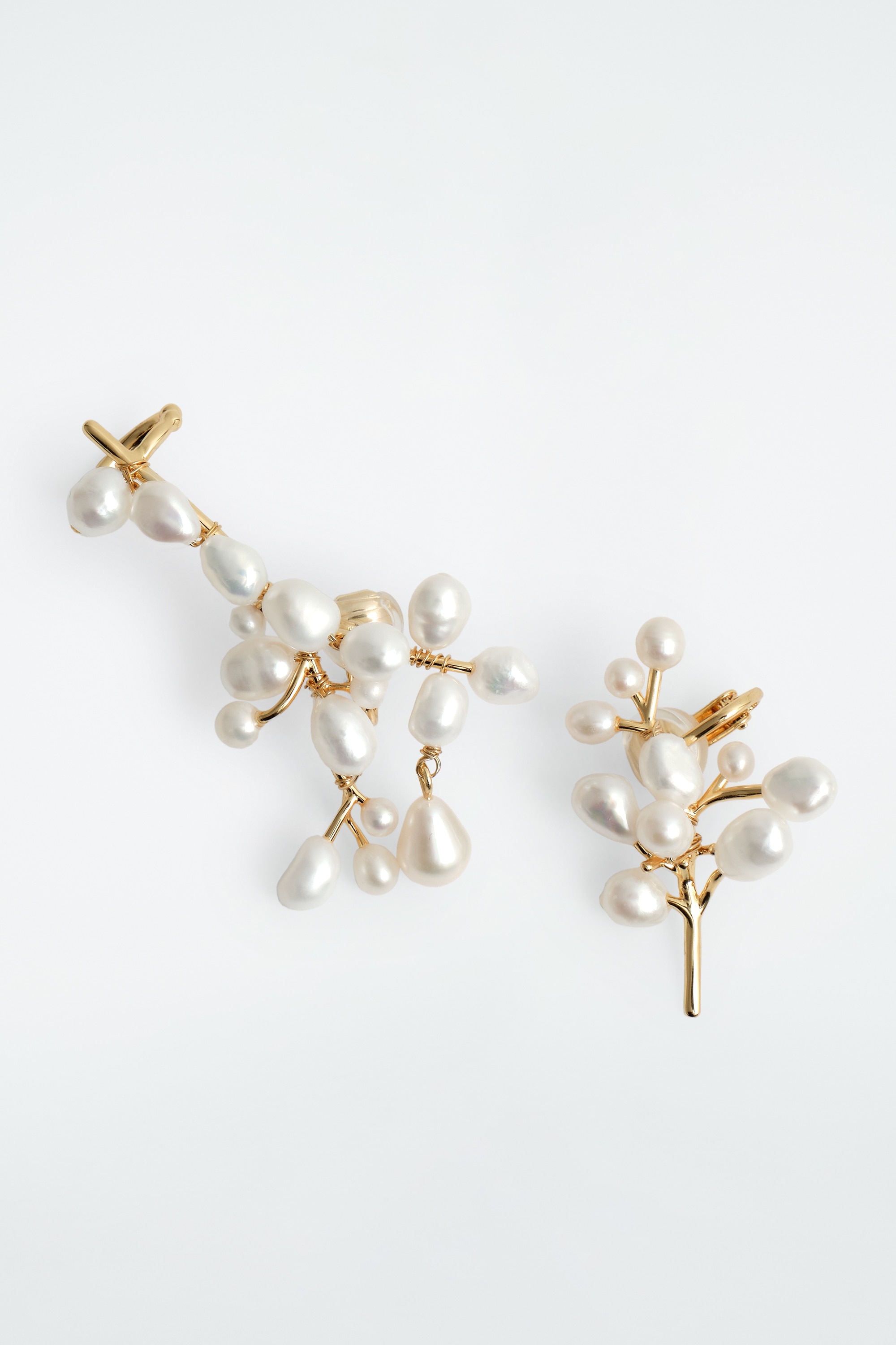 ORECCHINI A CLIP DI PERLE D'ACQUA DOLCE SPAIATI - ORO / PERLA