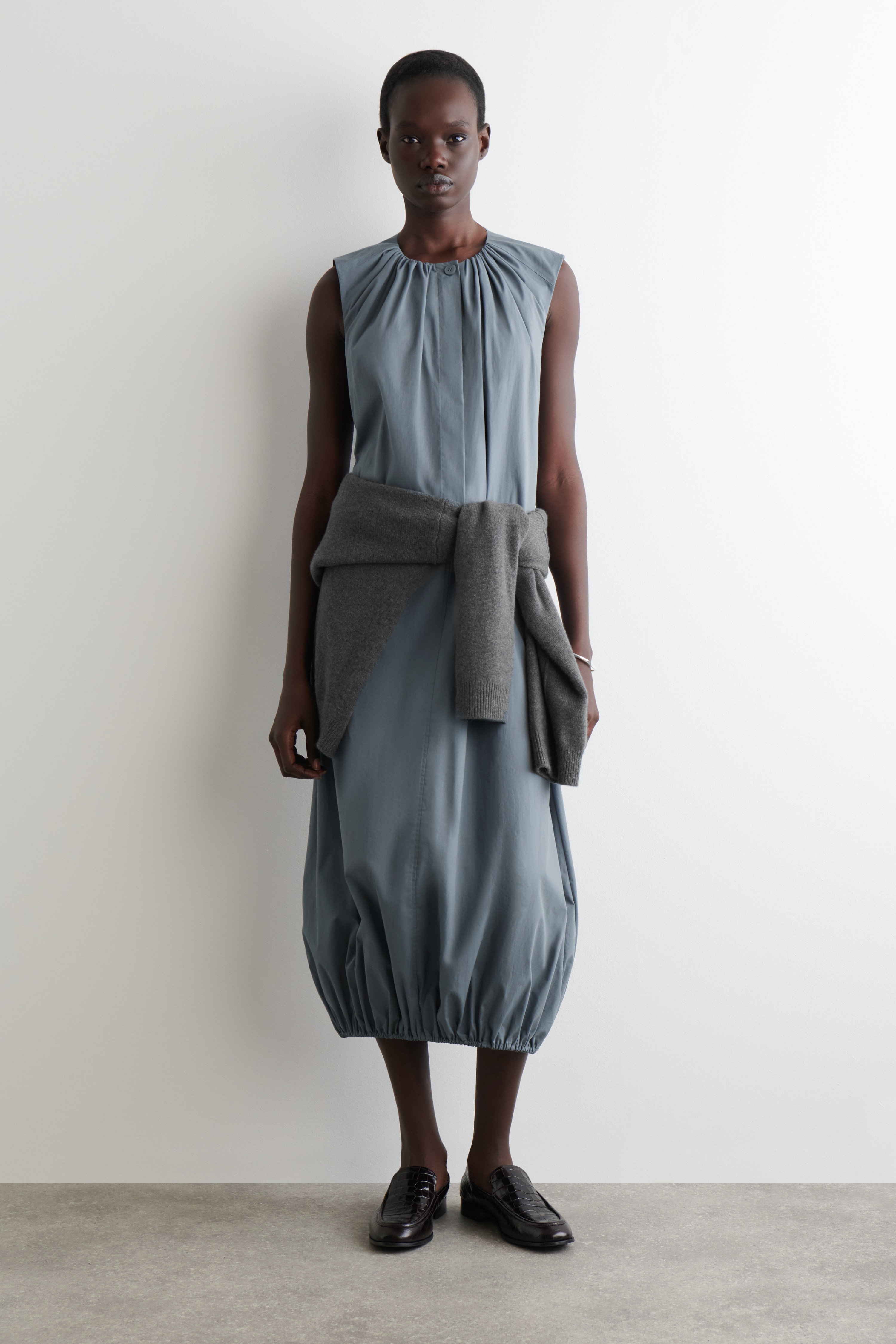 ROBE MIDI À OURLET BULLE - GRIS/VERT FONCÉ