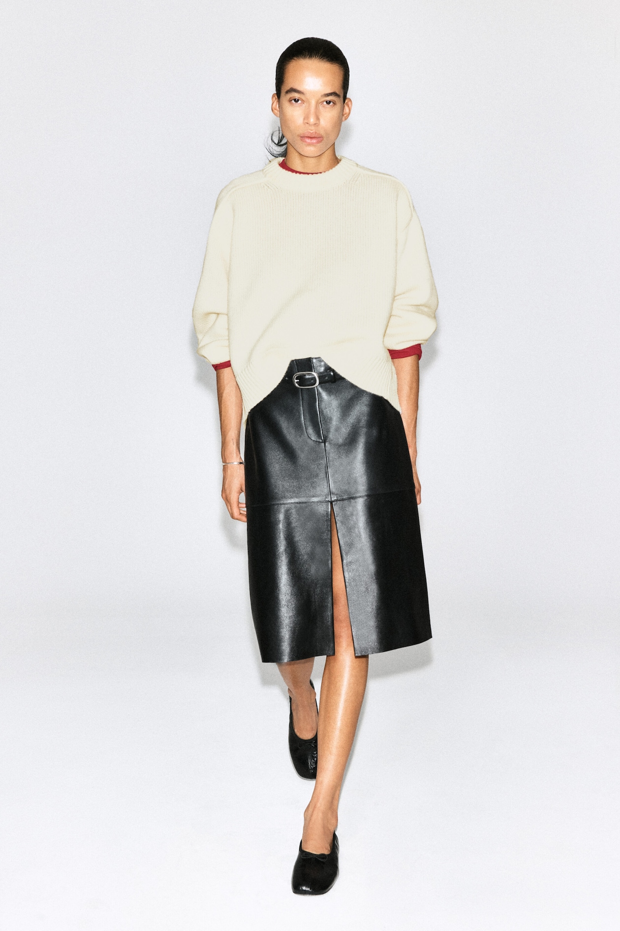 ROUNDED WOOL CREW-NECK SWEATER — CREAM