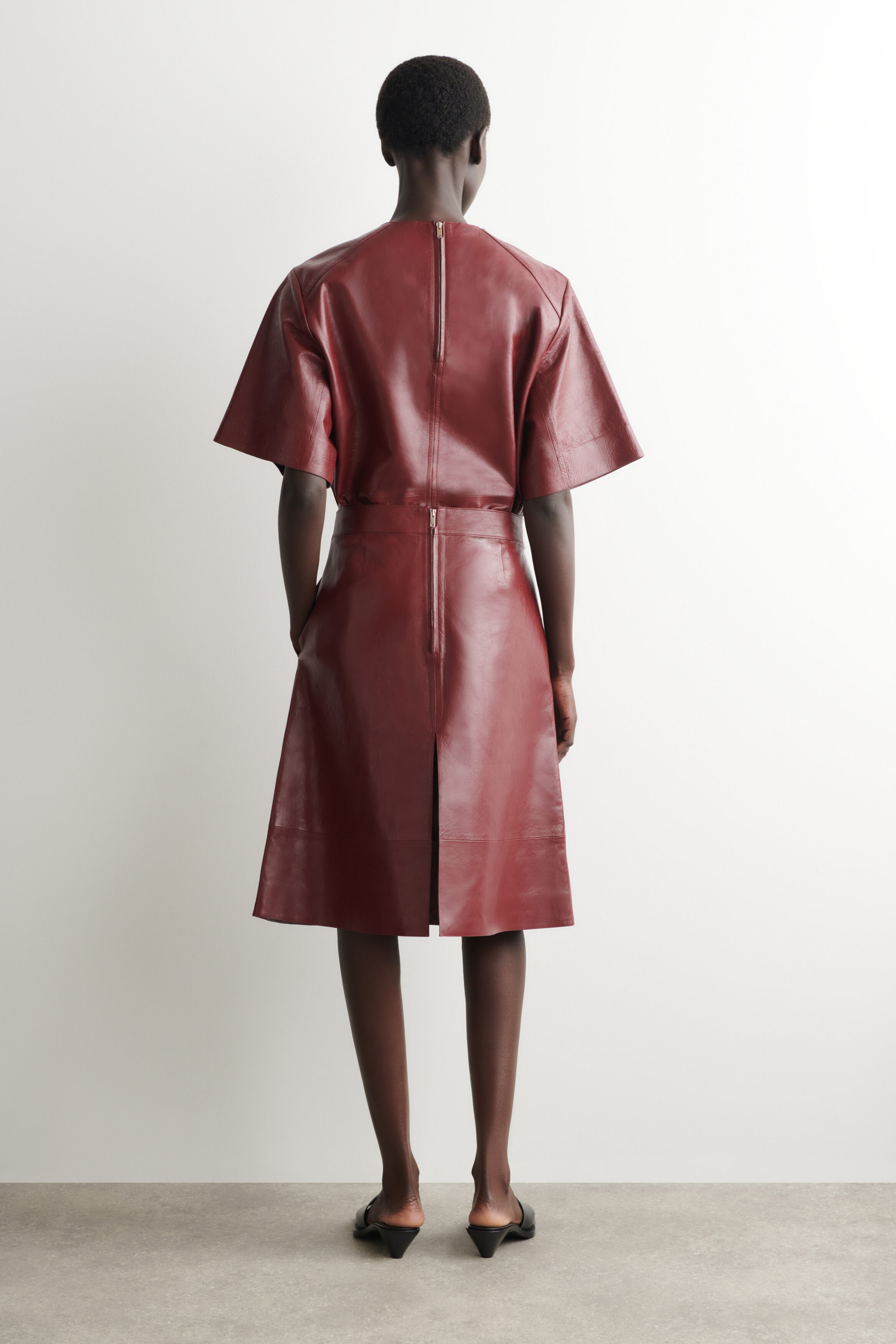 PLEATED TEXTURED-LEATHER MIDI SKIRT - thumbnail 4