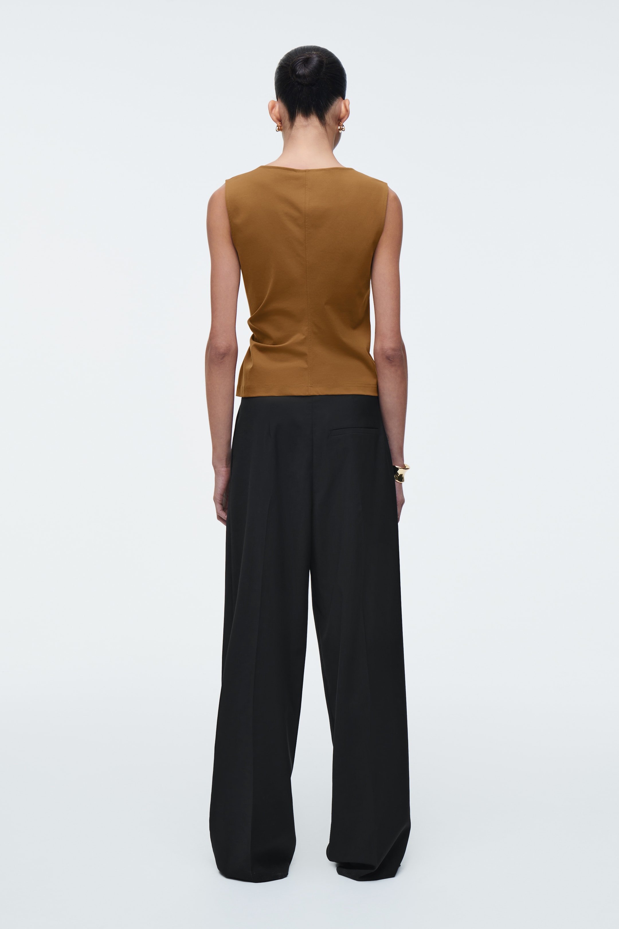 View larger image: TWIST-DETAIL TOP - BROWN - Ladies | H&M GB 4