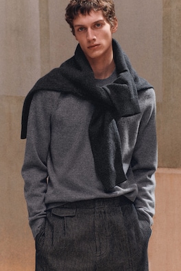 PURE CASHMERE CREW-NECK SWEATER — GRAY MÉLANGE 7