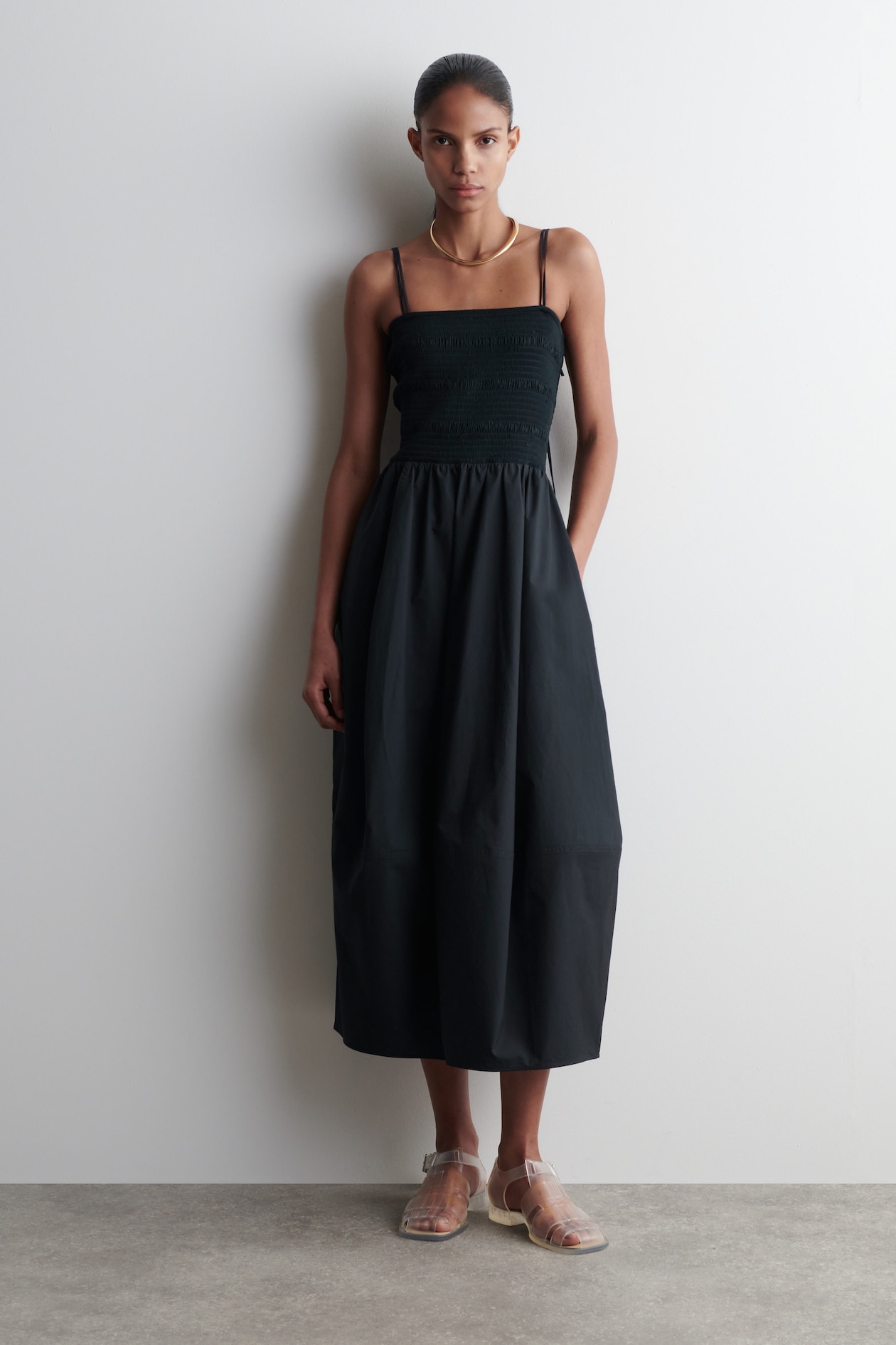 SMOCKED MIDI DRESS - NAVY | COS