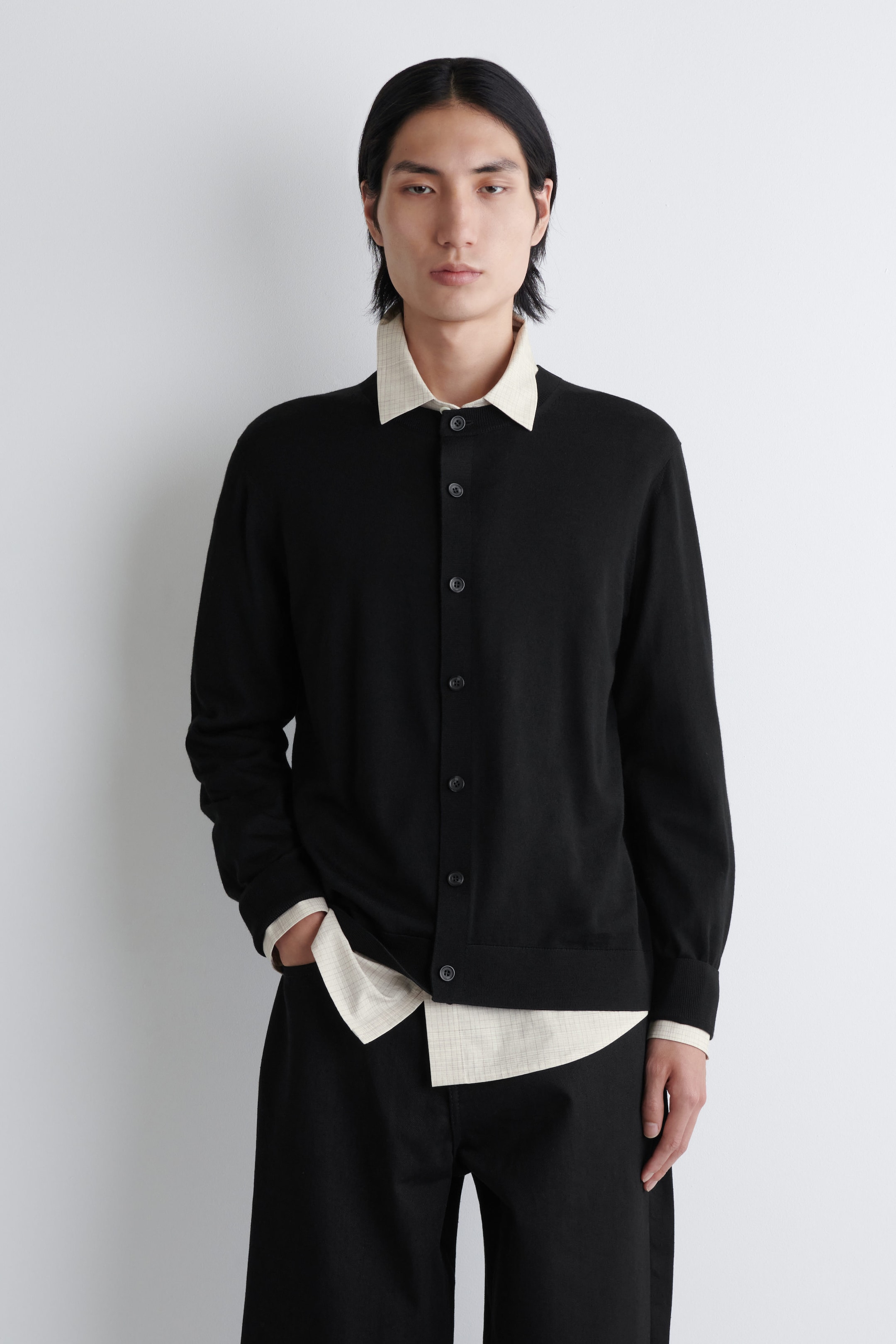 MERINO WOOL CREW-NECK CARDIGAN