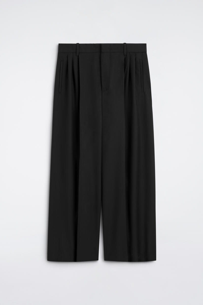 Pleated Relaxed-Fit Wide-Leg Pants