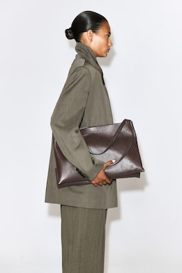 PAVILION TOTE BAG - LEATHER — BROWN 1