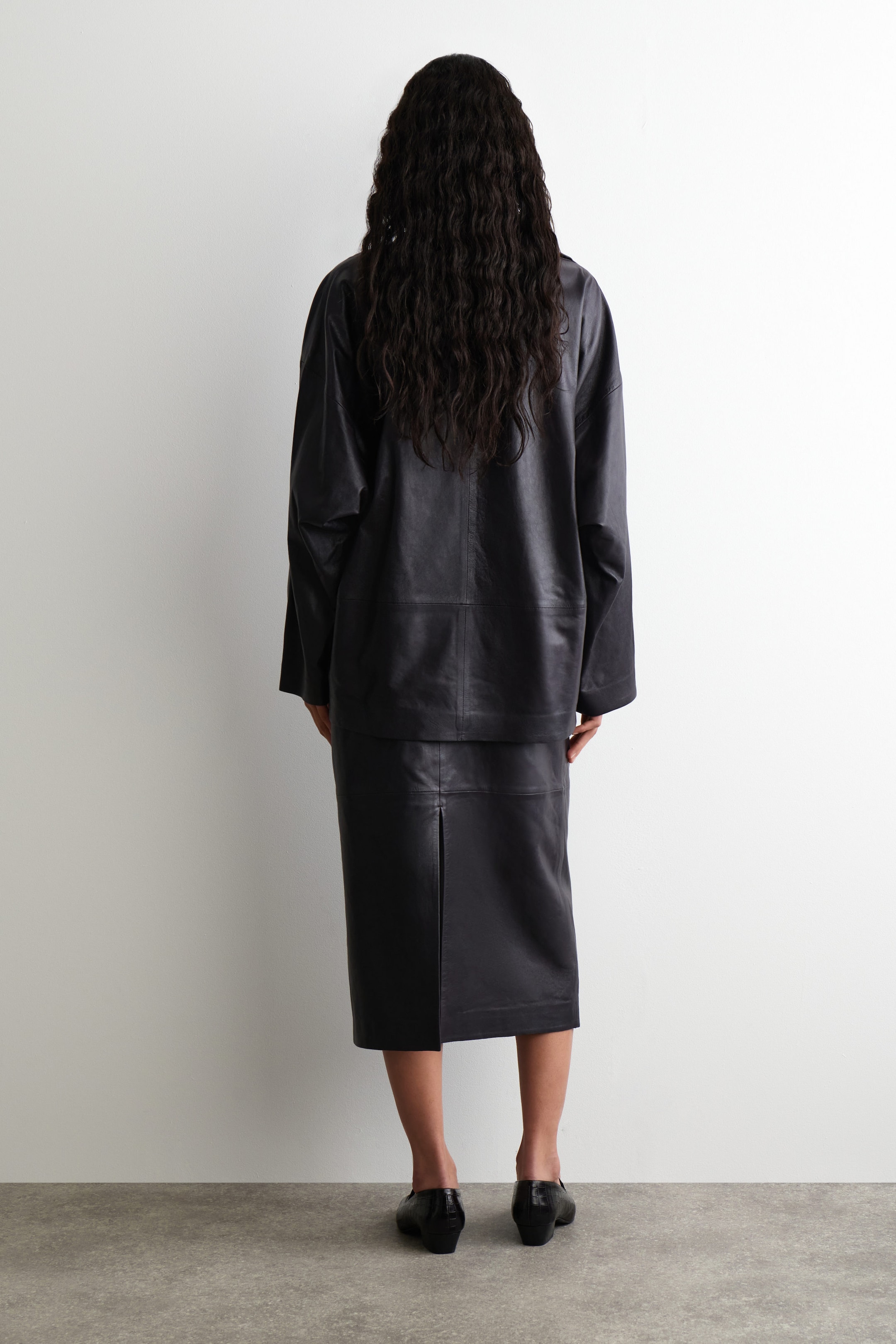 LEATHER PENCIL SKIRT