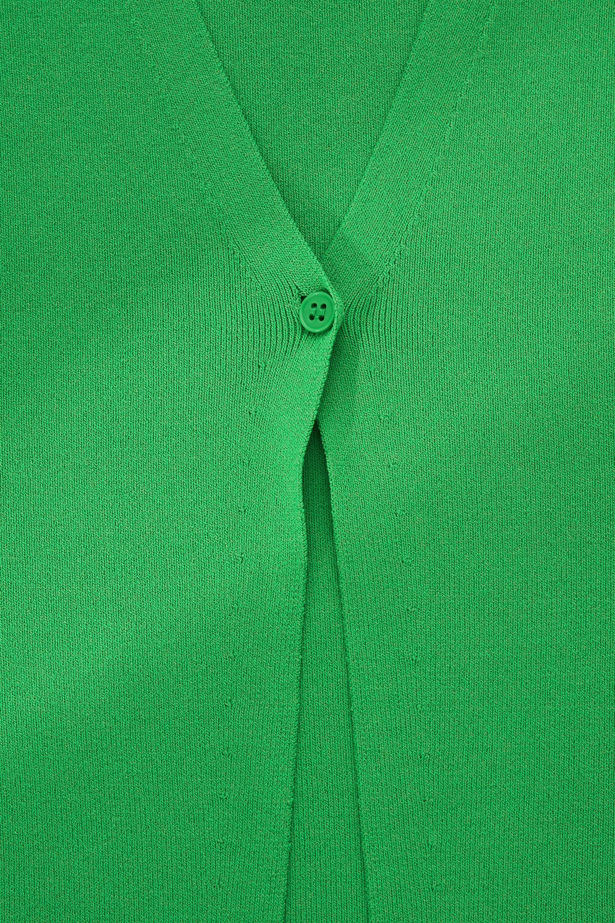 View larger image: MINIMAL CROPPED V-NECK CARDIGAN - BRIGHT GREEN - Ladies | H&M GB 2