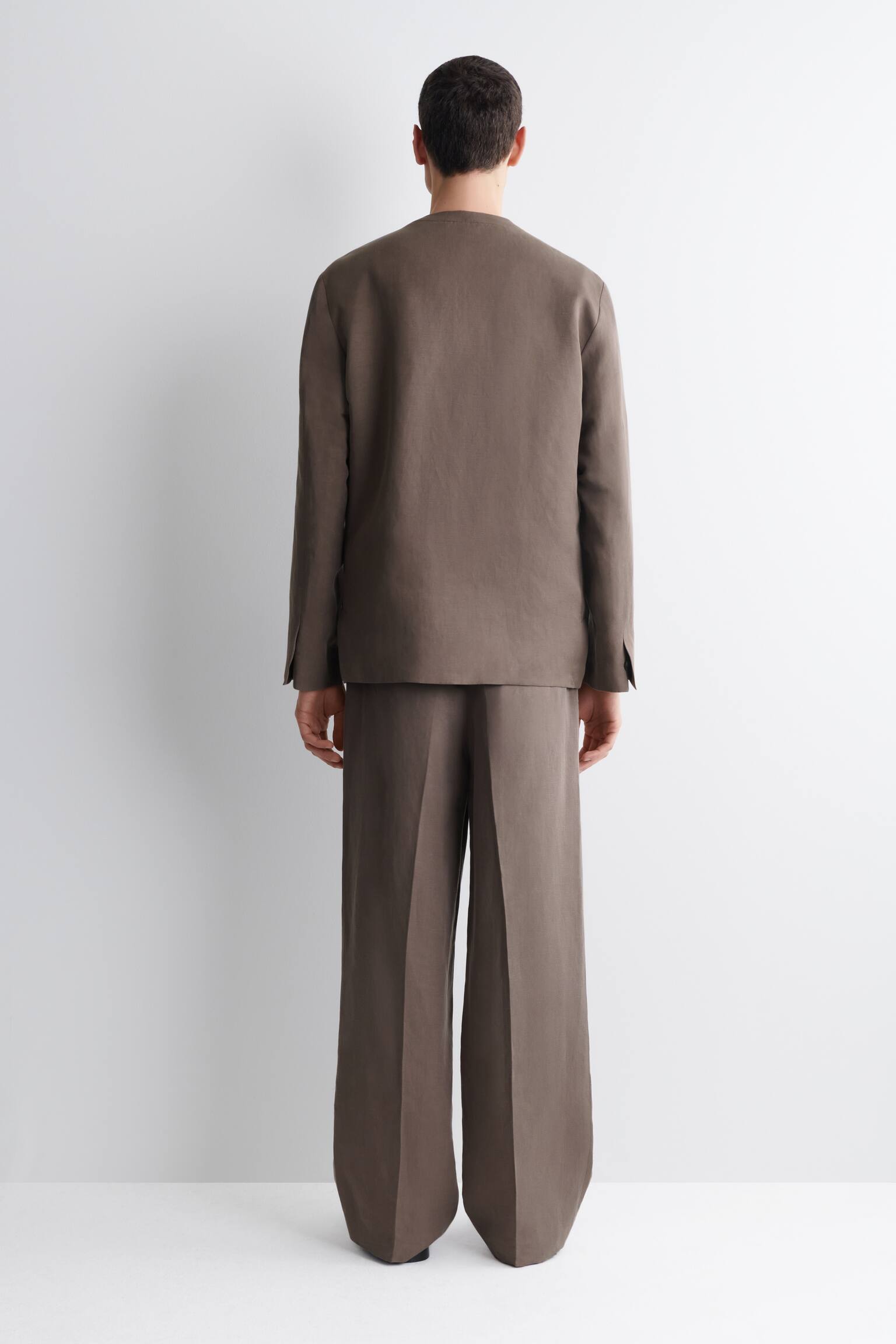 KRAGENLOSER BLAZER AUS LEINEN-MIX - BRAUN - 4