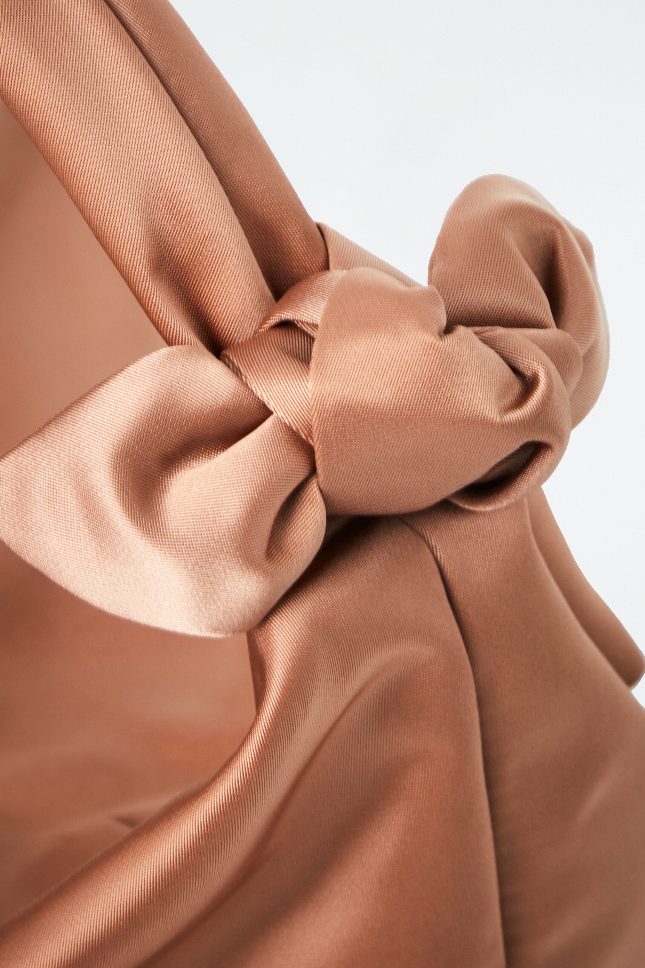 Grösseres Bild ansehen: KLEINE HITCH TASCHE AUS NYLON - BEIGE - DAMEN | H&M CH 2