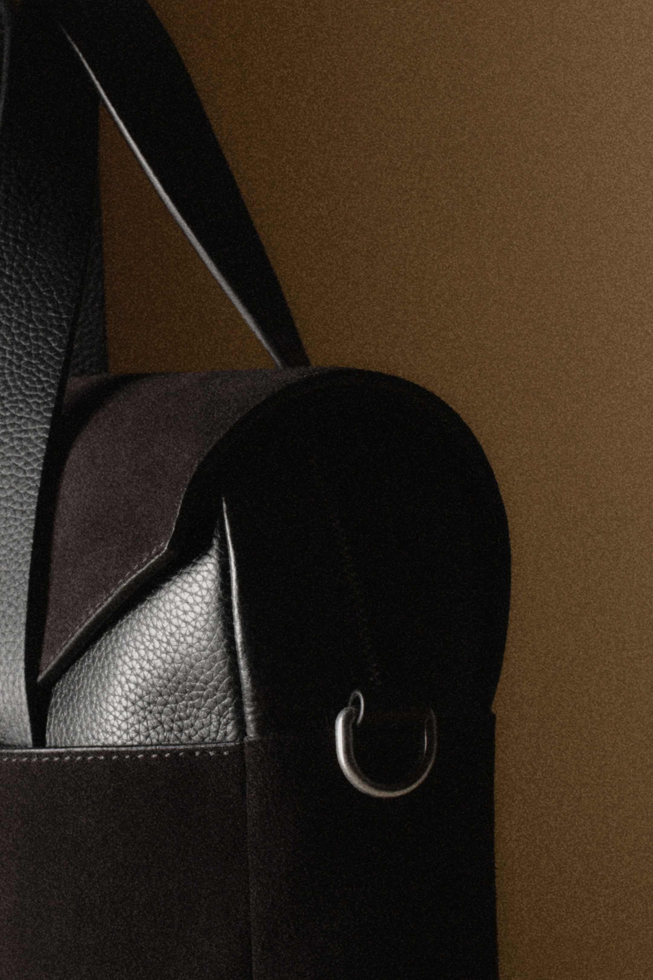 MINIMAL BRIEFCASE - SUEDE