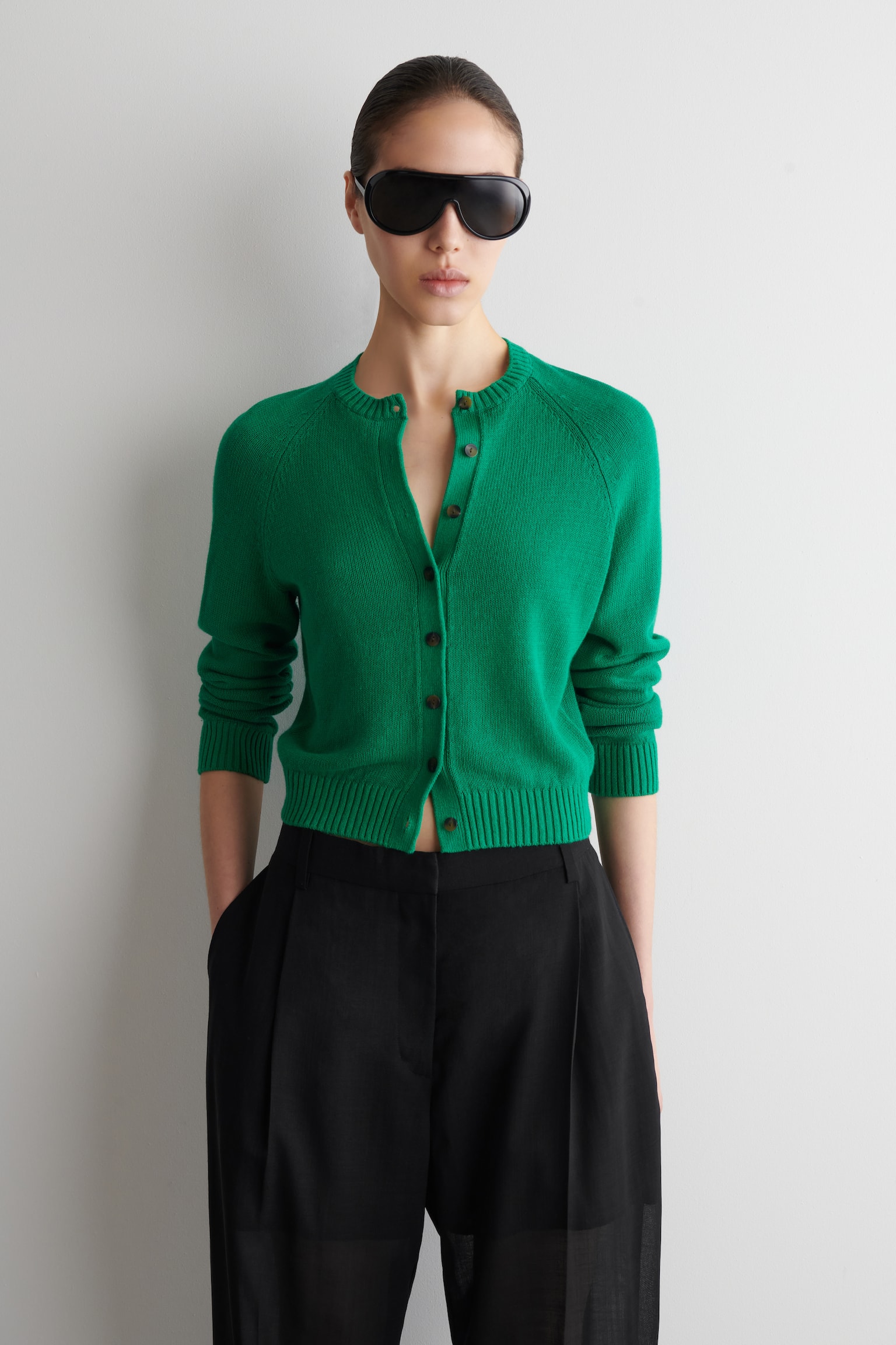 STRIKKET CARDIGAN I HØR - GRØN/ECRU/BLÅ/VINRØD - 1